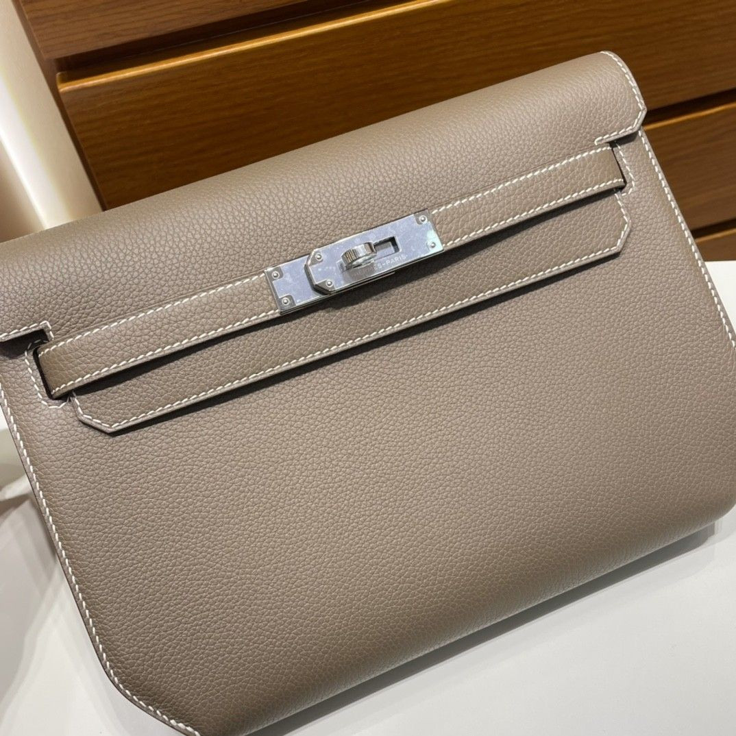 Hermès Kelly Depeches Togo 25cm