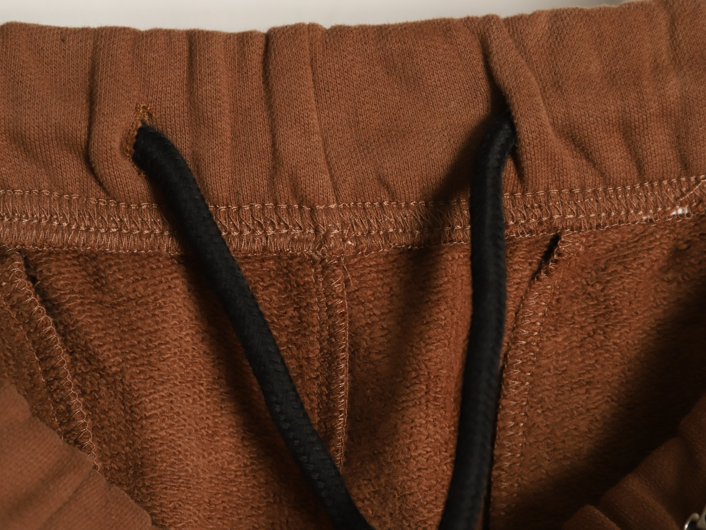Ch**me He**ts pants