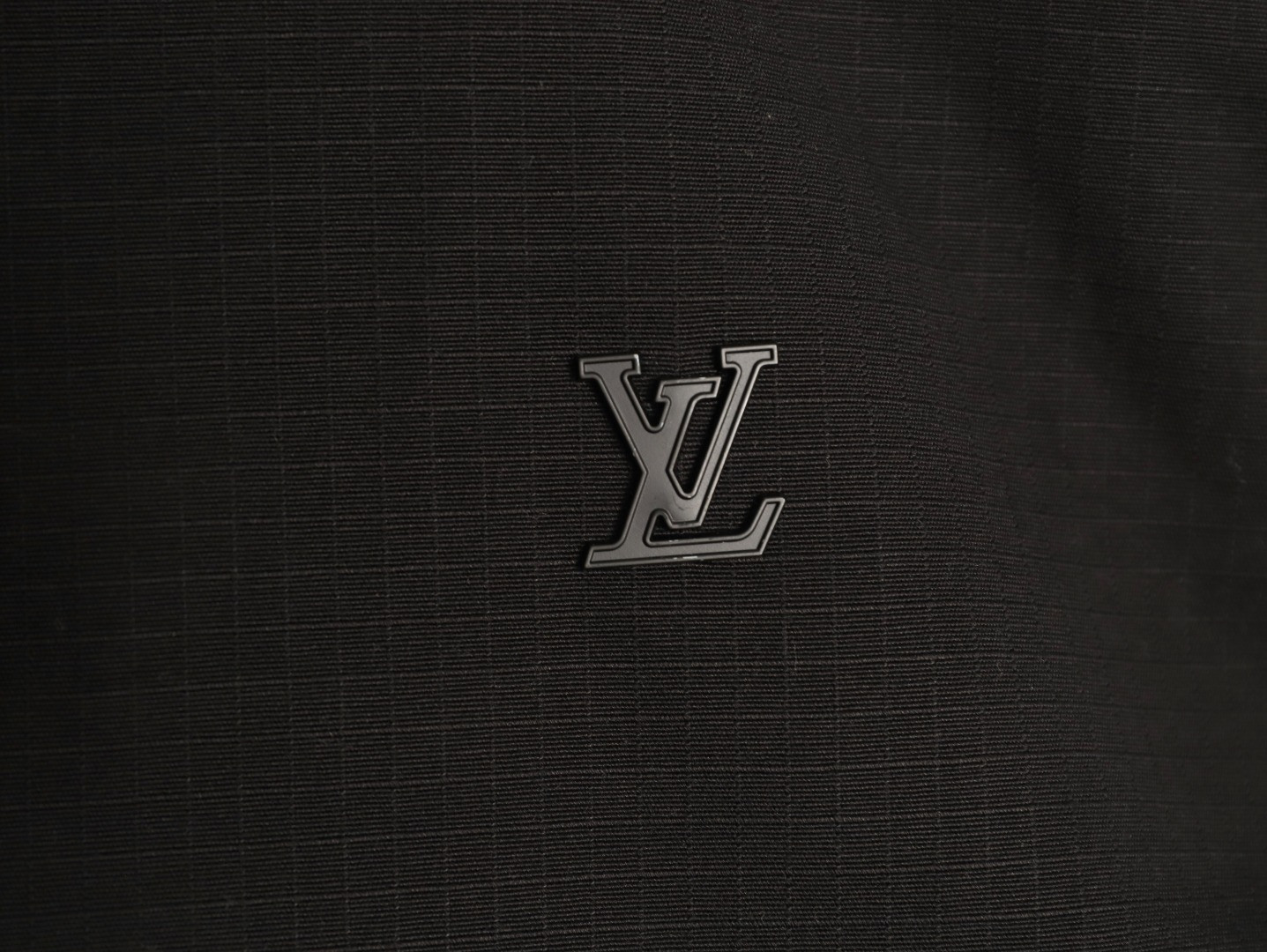 l0*is V*t0n lv jacket