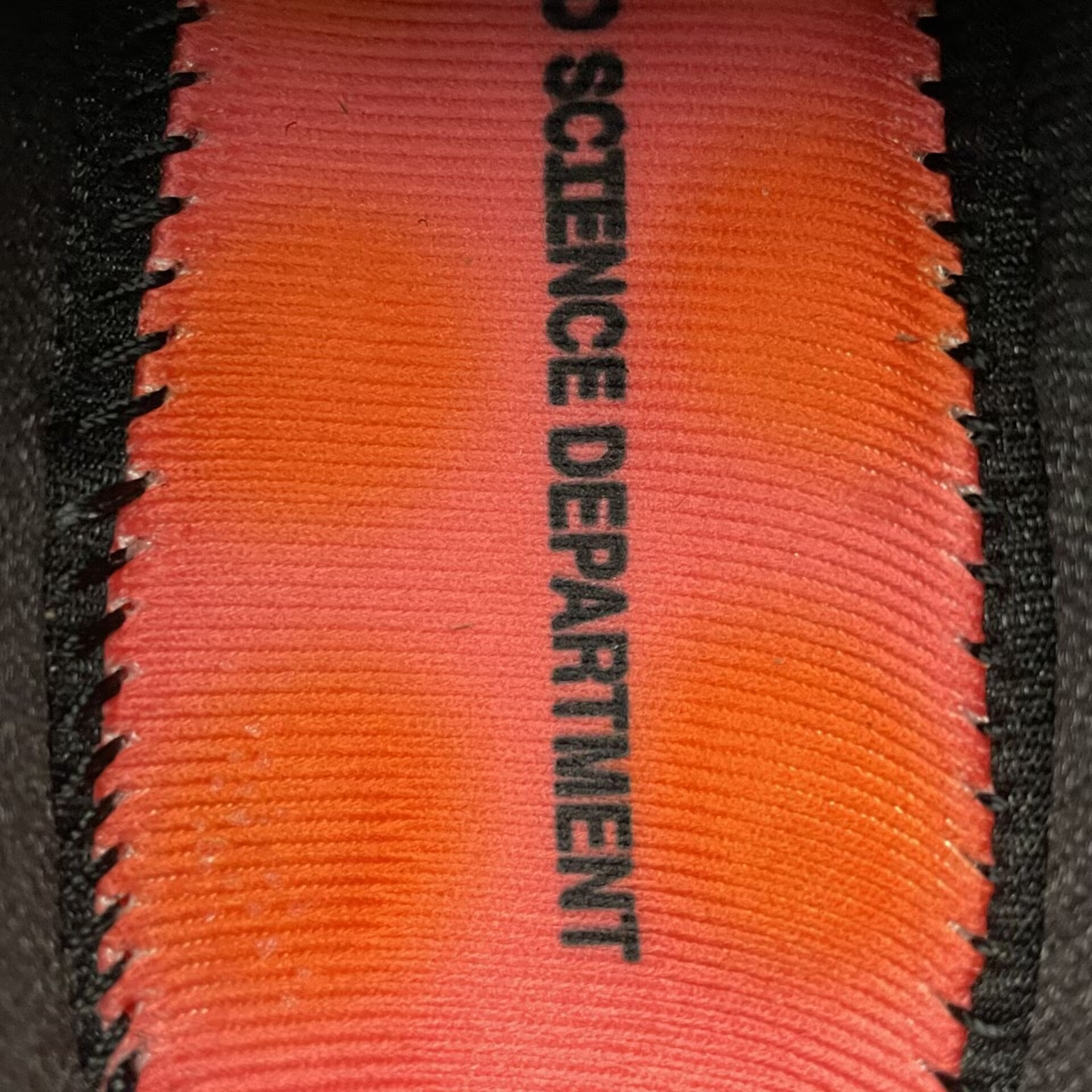 UA Nike Mind 002