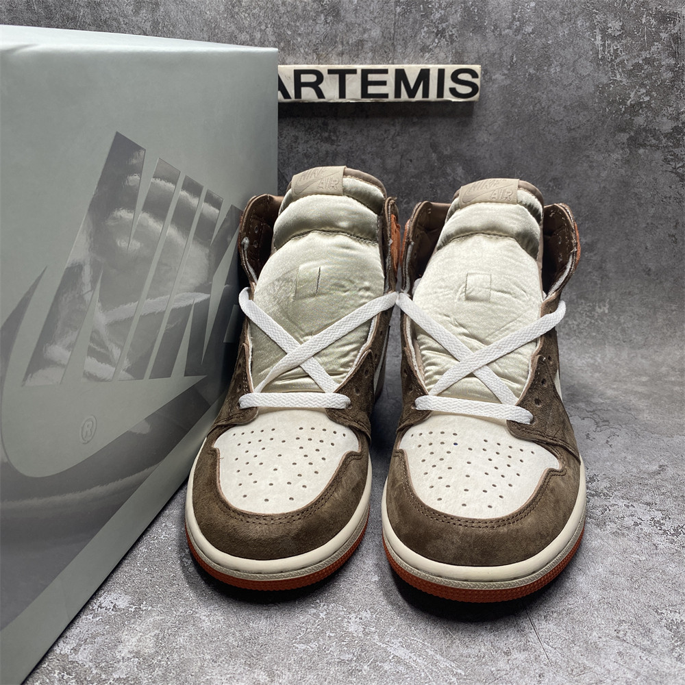 WMNS AIR JORDAN 1 RETRO HIGH OG