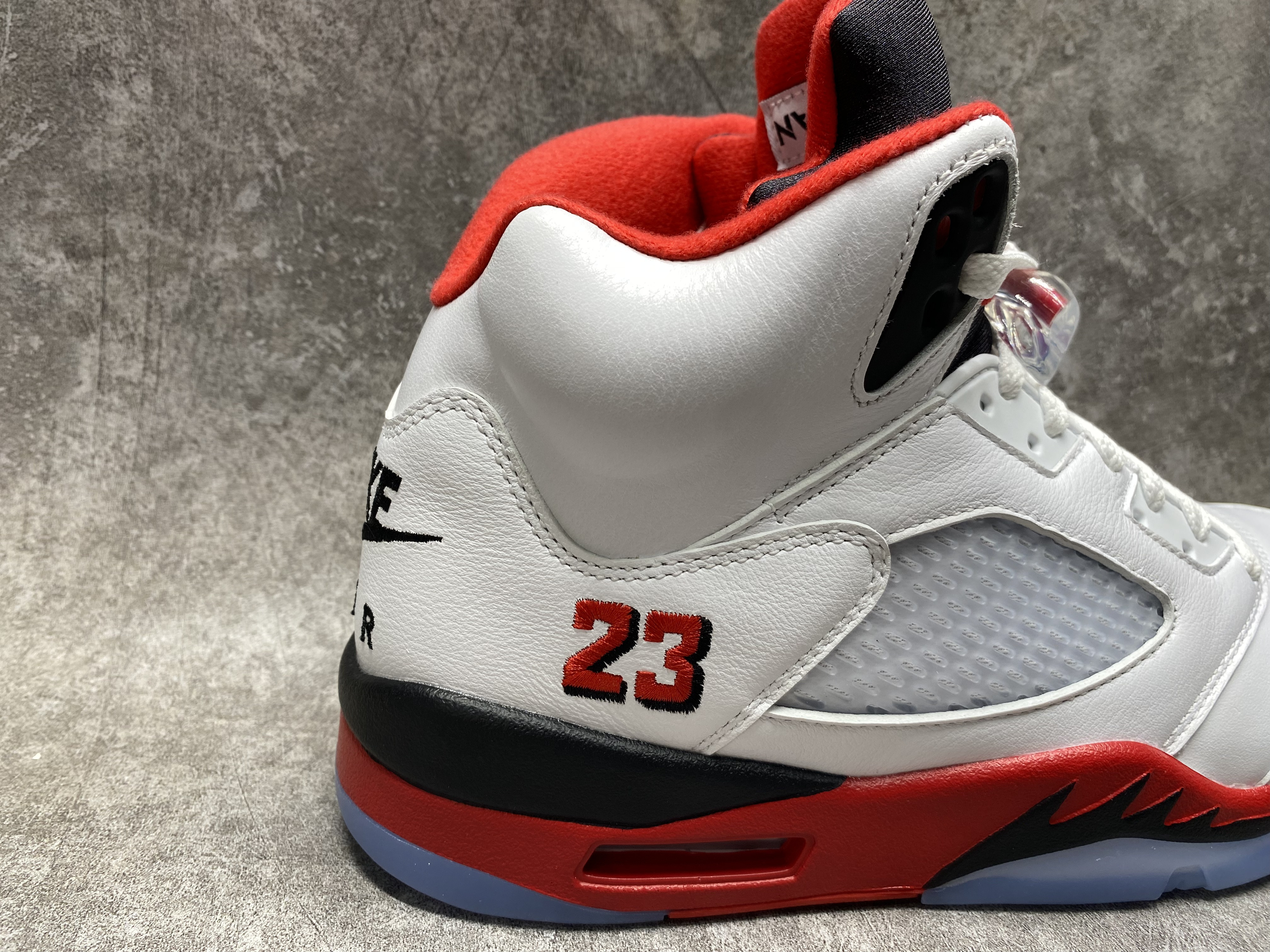 UA Jordan 5 Retro