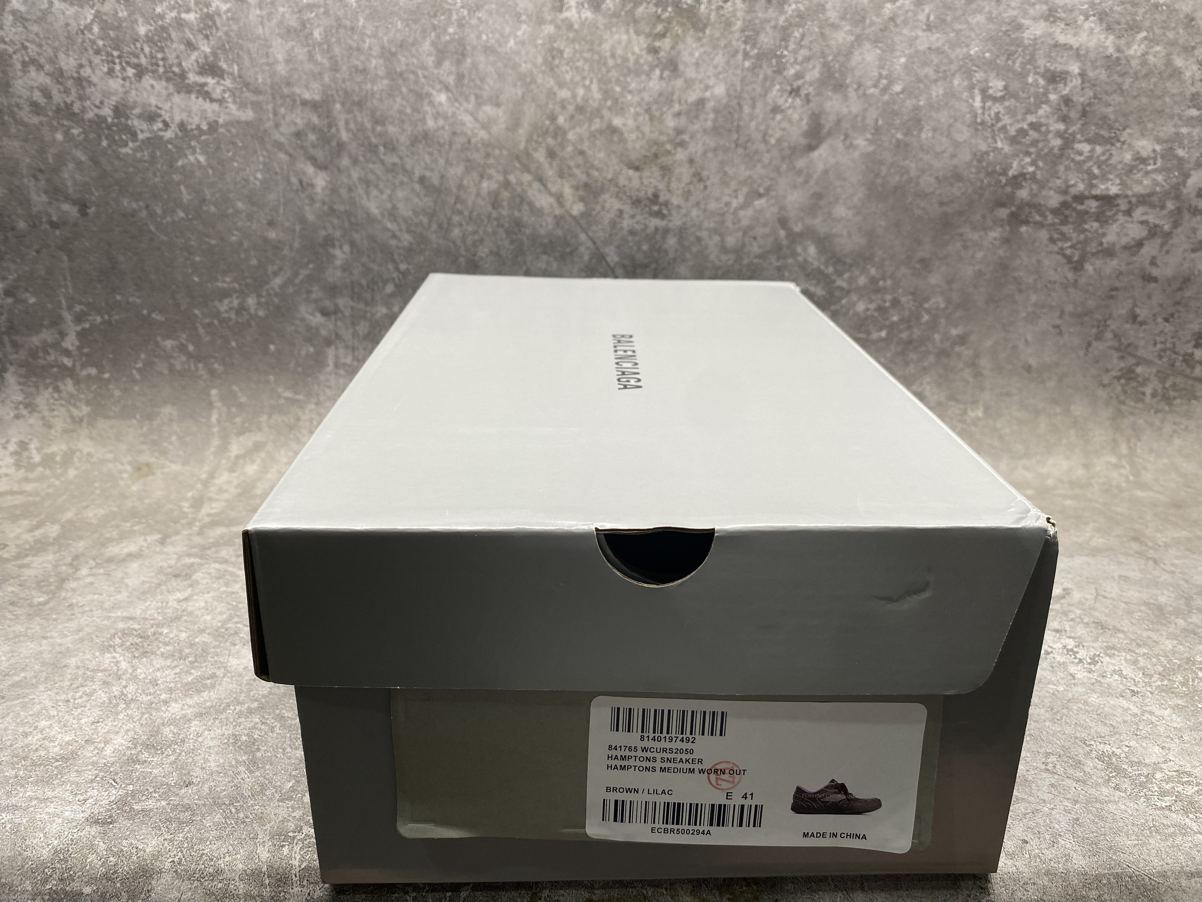 ua Ba*len*cia*ga hamptons medium worn-out sneaker in brown/lilac(run one size large)