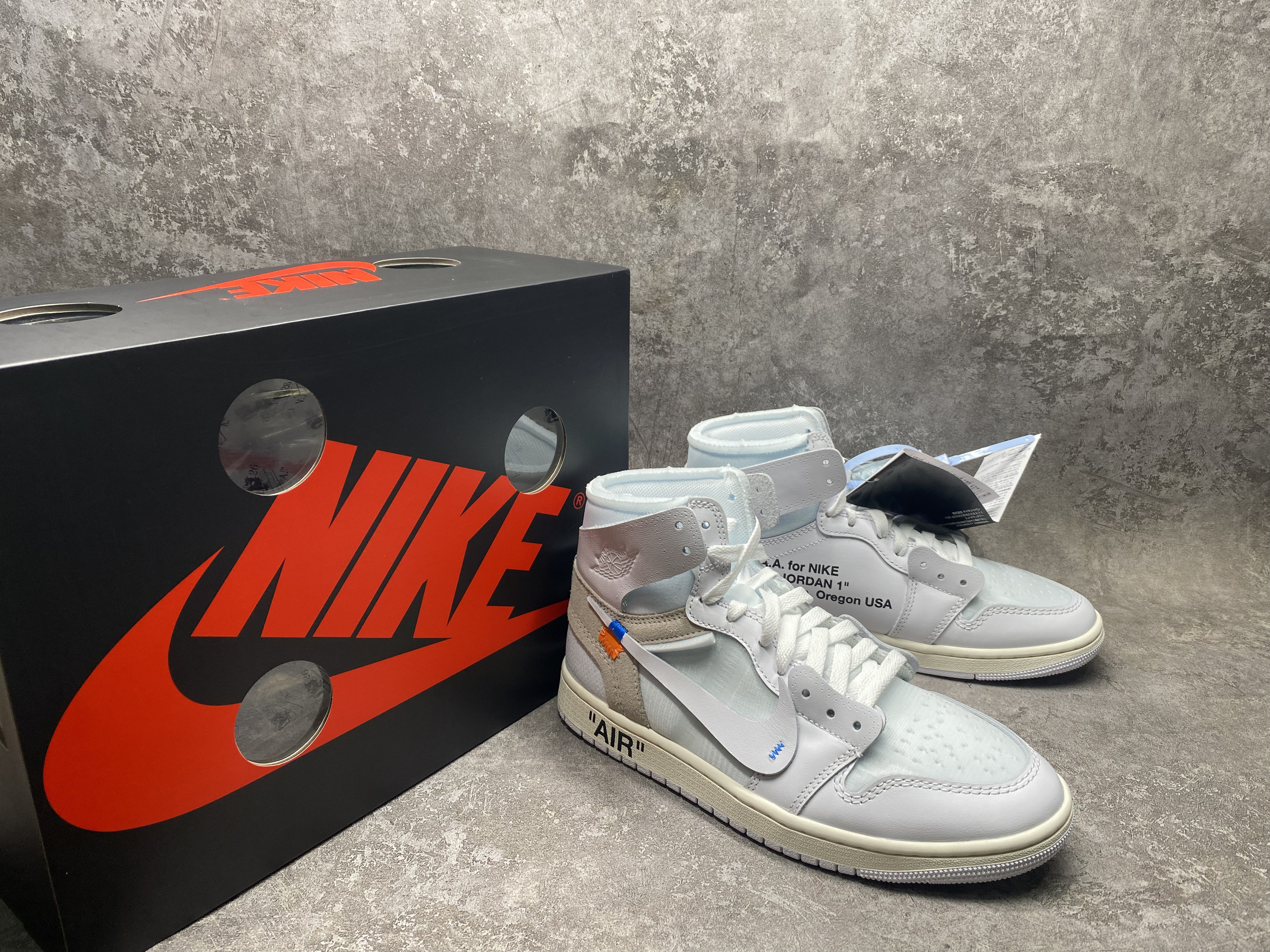 UA Air Jordan 1 High OG x Off-White