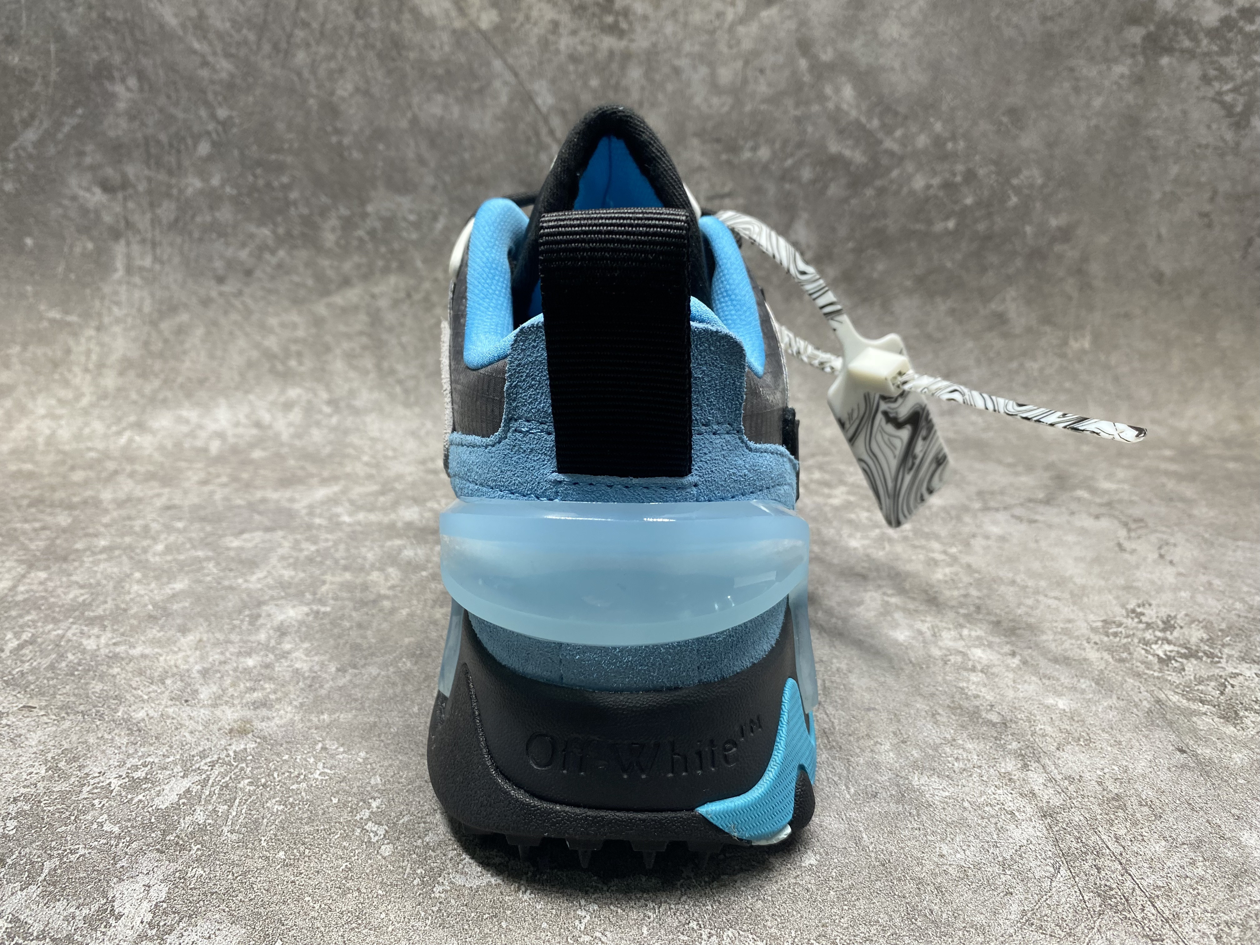 UA Off-White Odsy-2000 Sneaker