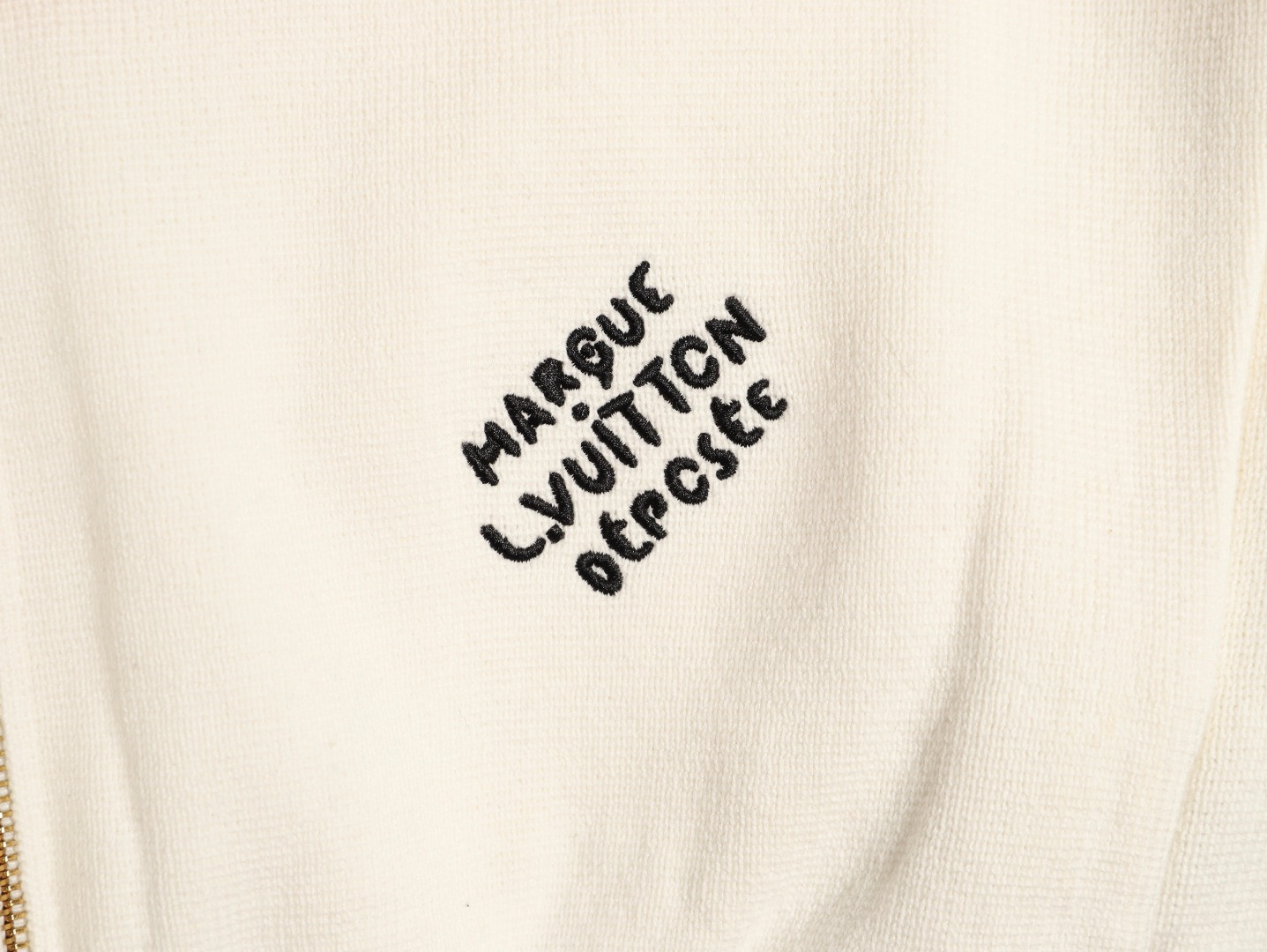 l0*is V*t0n lv knitting coats