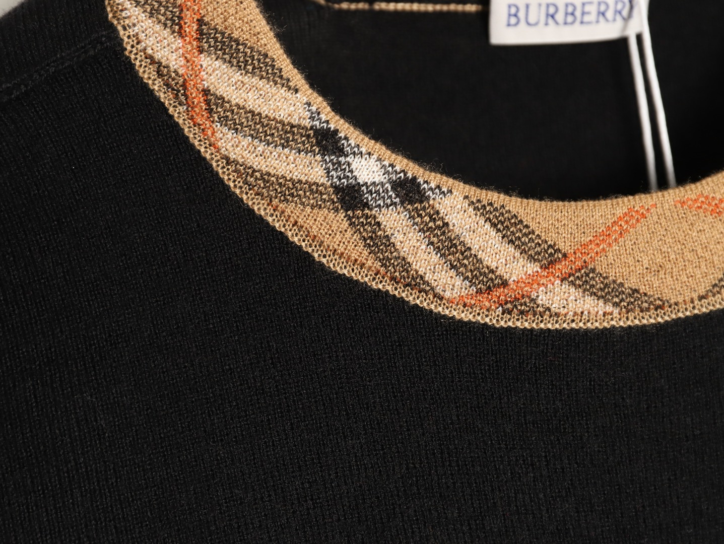 B**rry knitting sweaters black