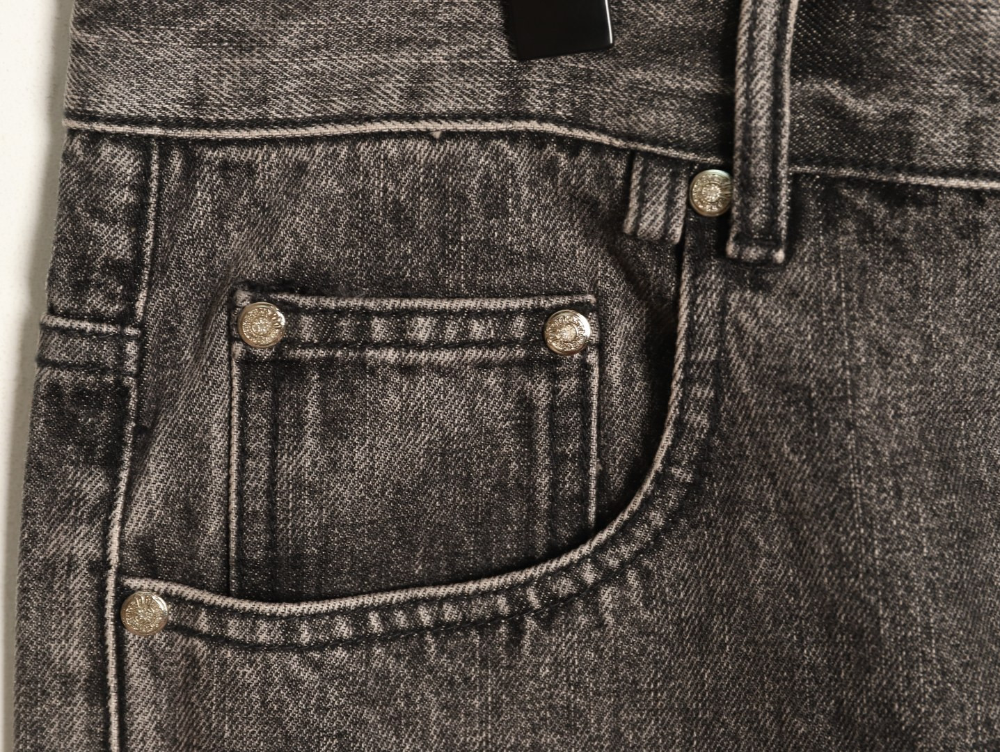 Ch**me He**ts jeans