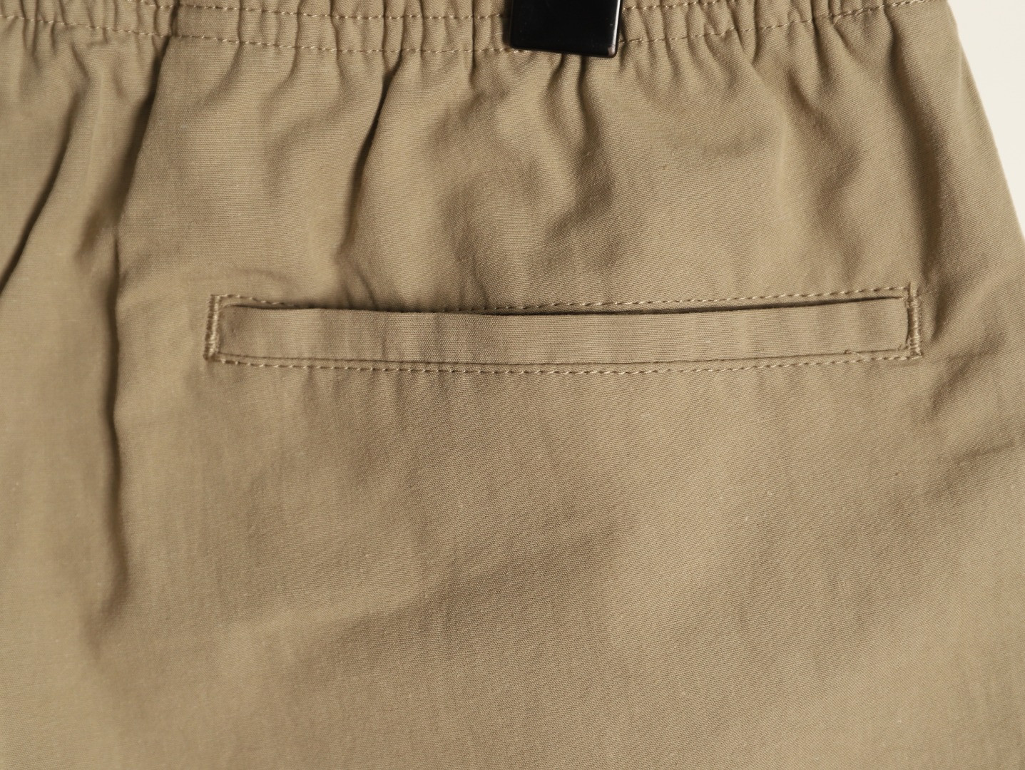 Pra*a pants