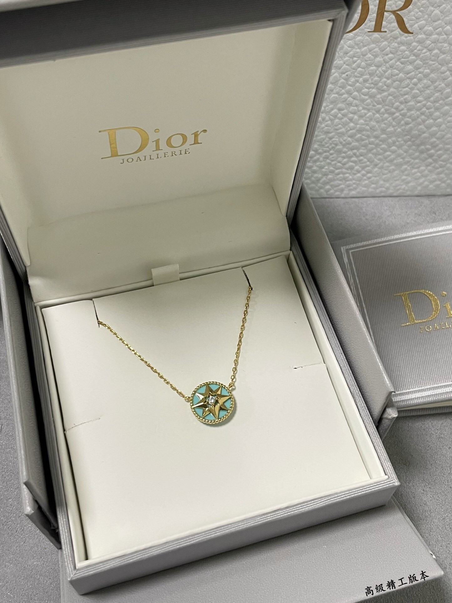 D*or rose des vents necklace