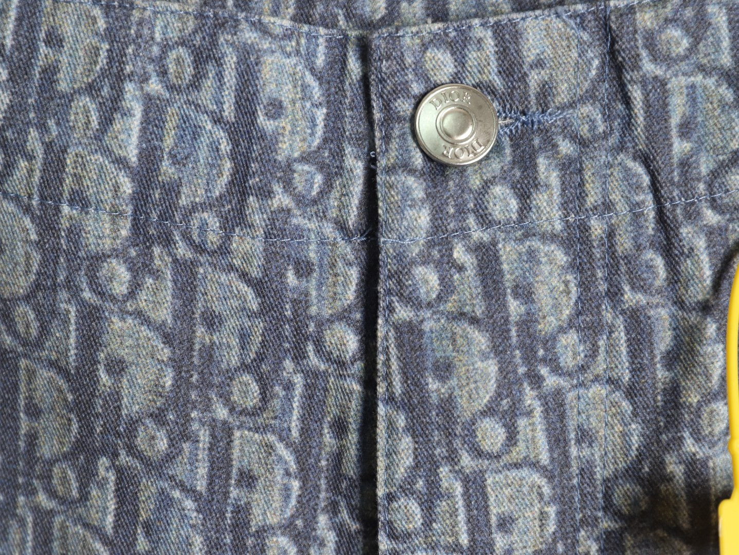 D*or shorts suit