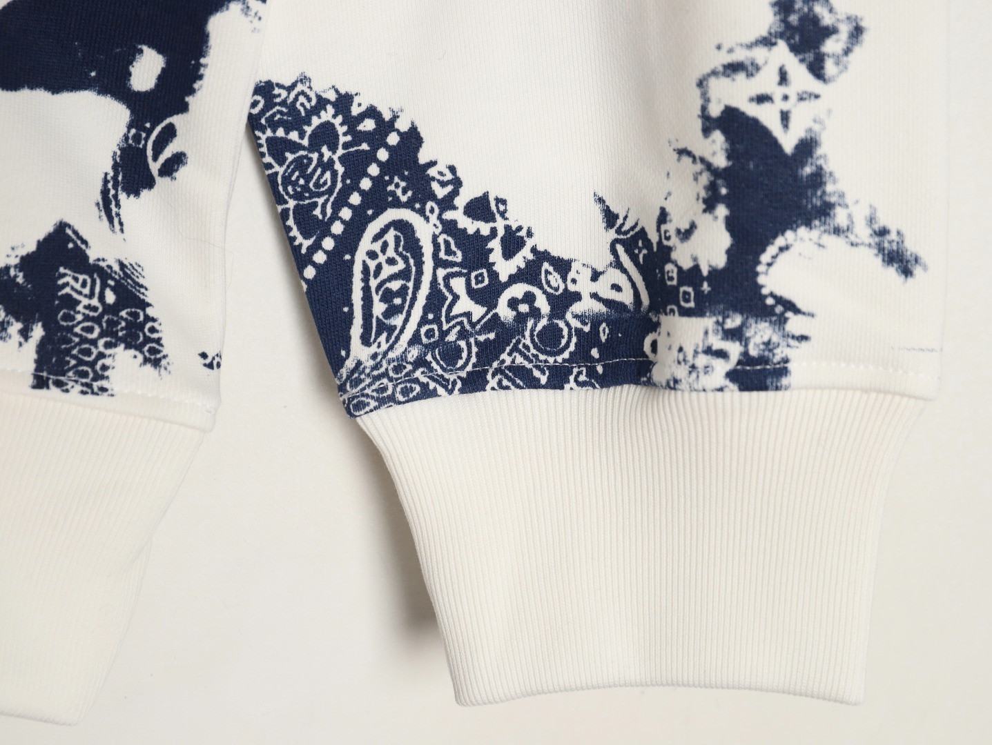 l0*is V*t0n lv 25fw hoodies