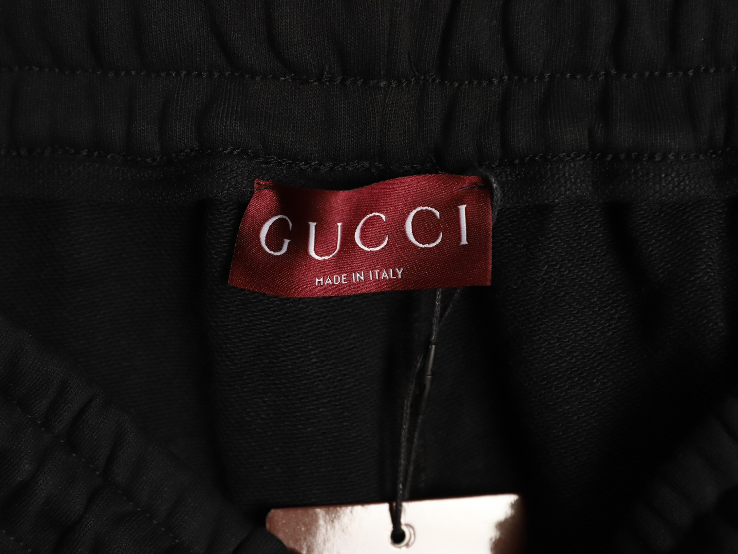 G*u*i shorts black