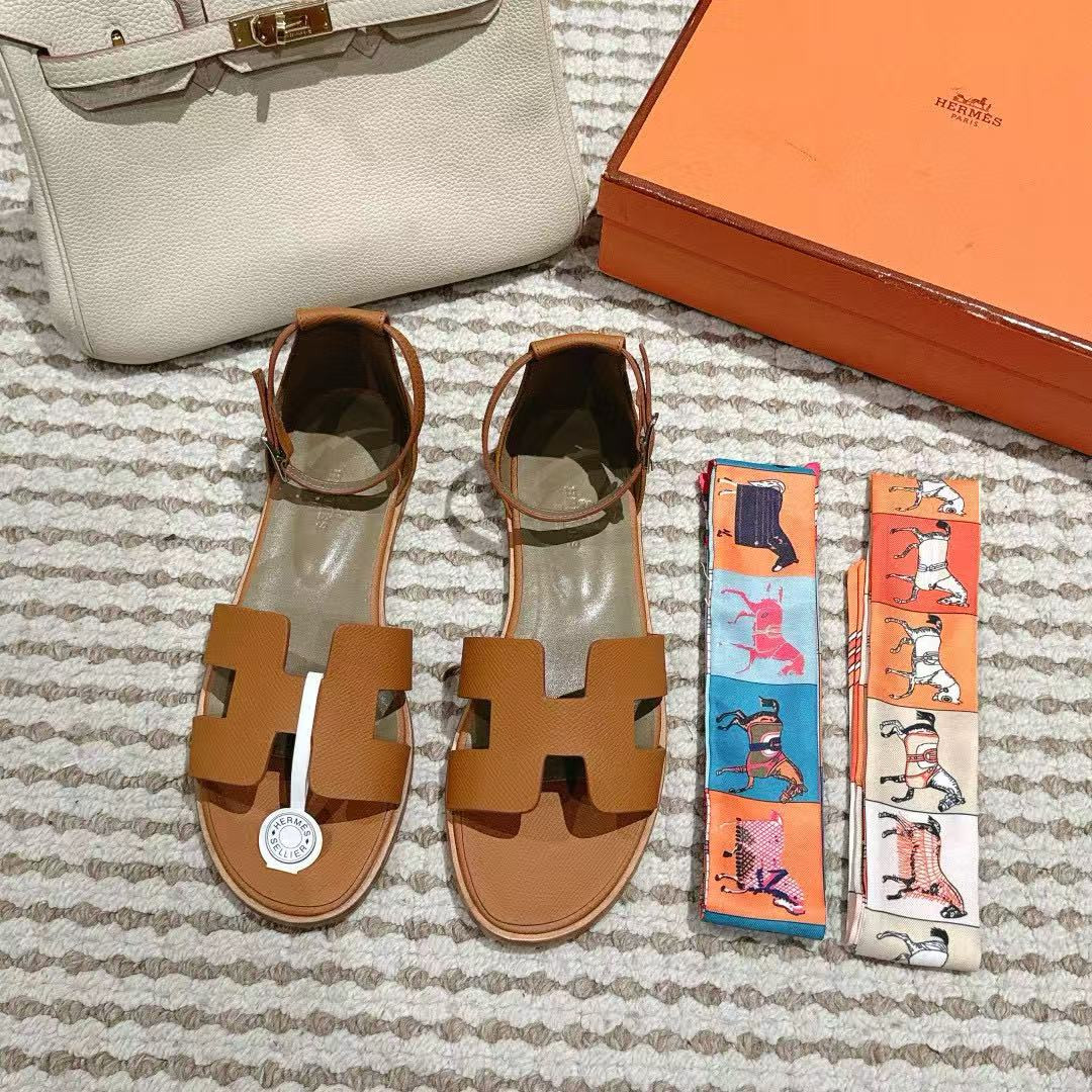 UA Hermès Santorini leather sandals