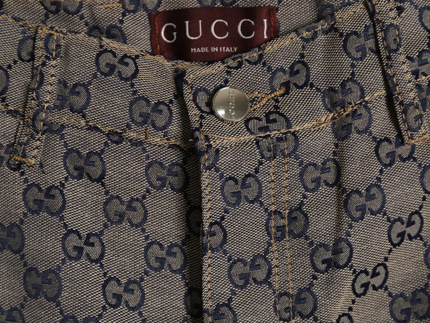 G*u*i 26ss shorts suit