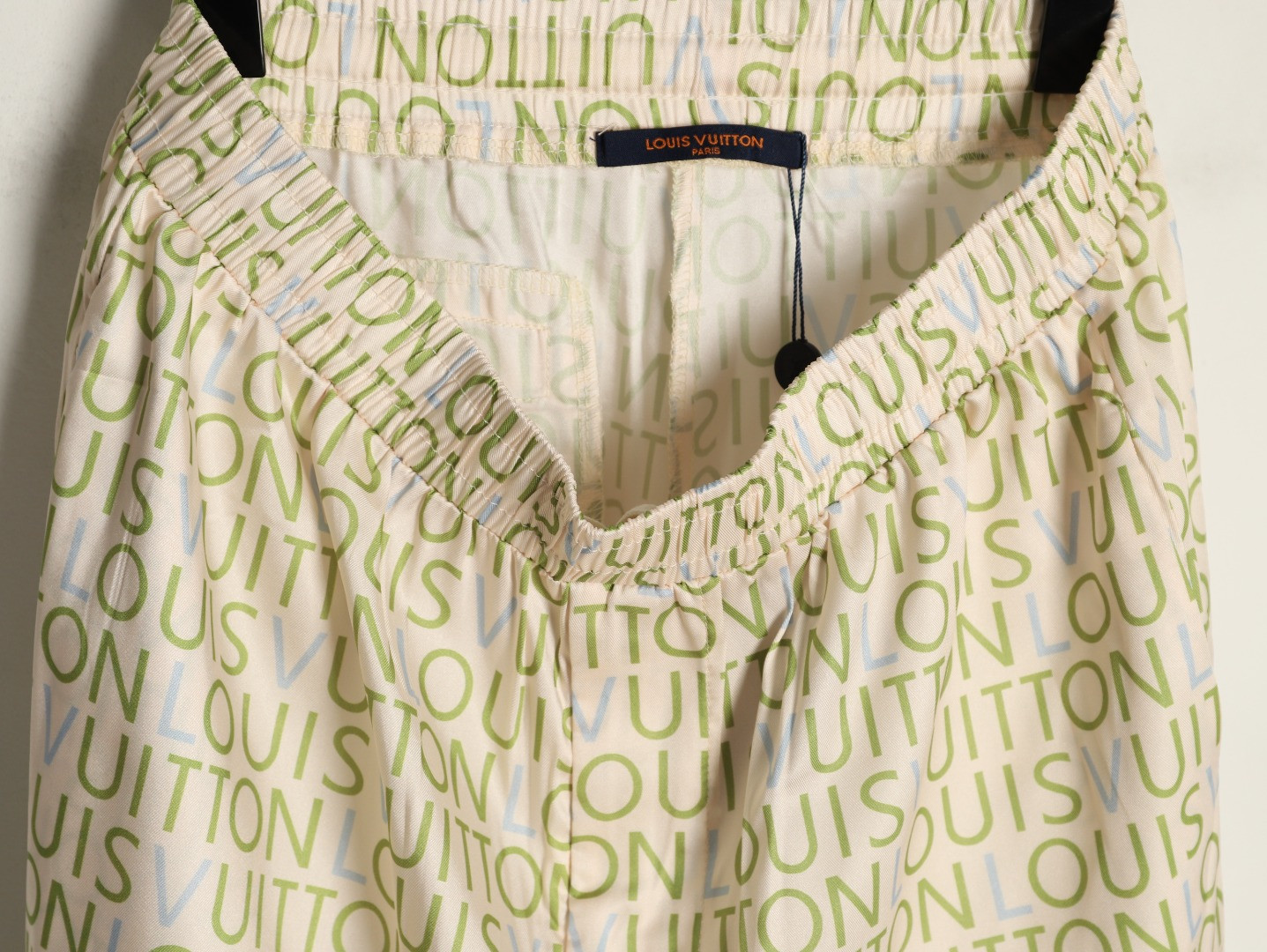 l0*is V*t0n shorts suit