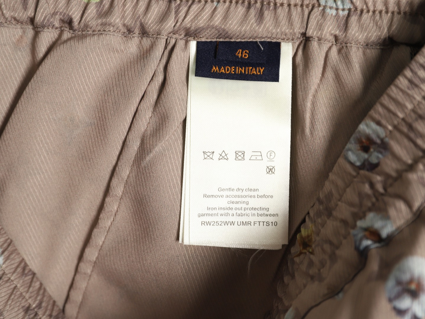 l0*is V*t0n 26ss shorts suit