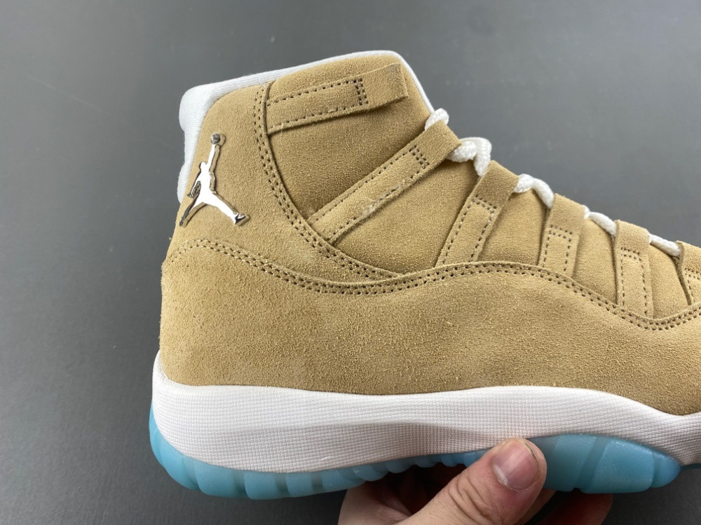 UA AIR Jordan 11 Retro