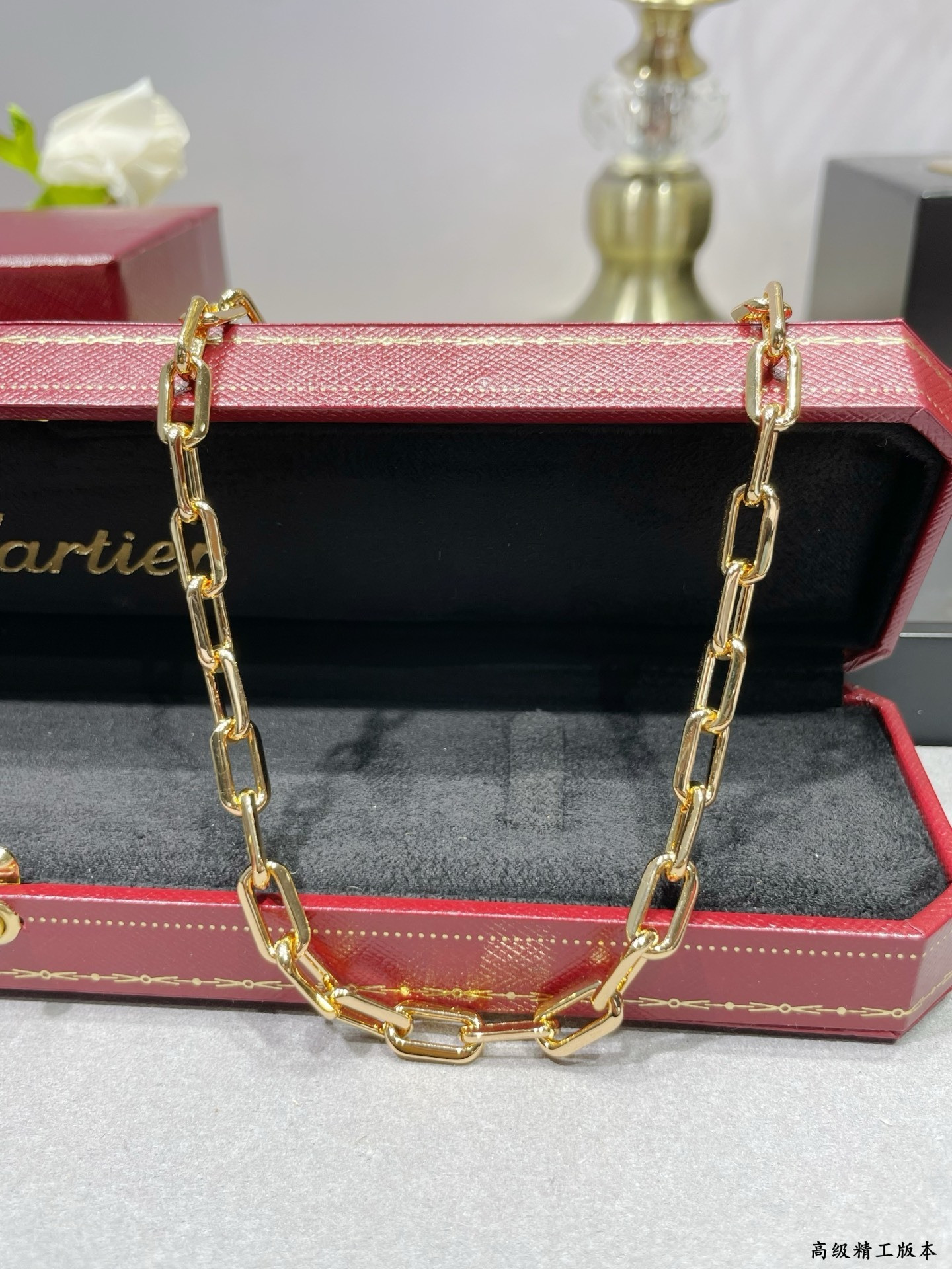 Ca*t*er ring necklace
