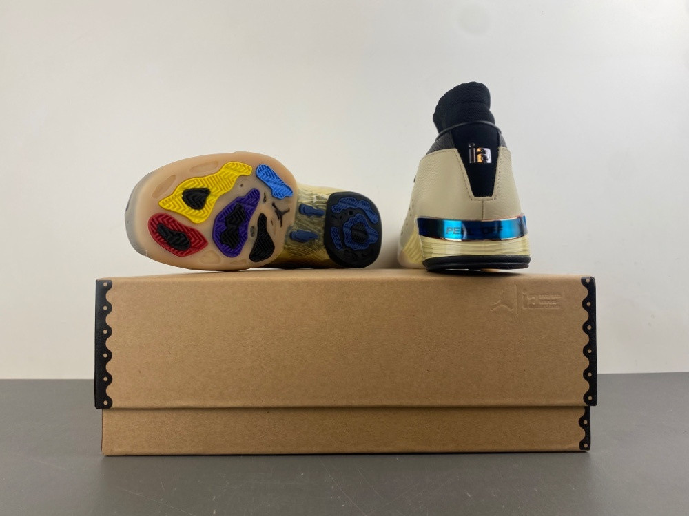 UA Air Jordan 17 Retro Low SP Infinite Archives