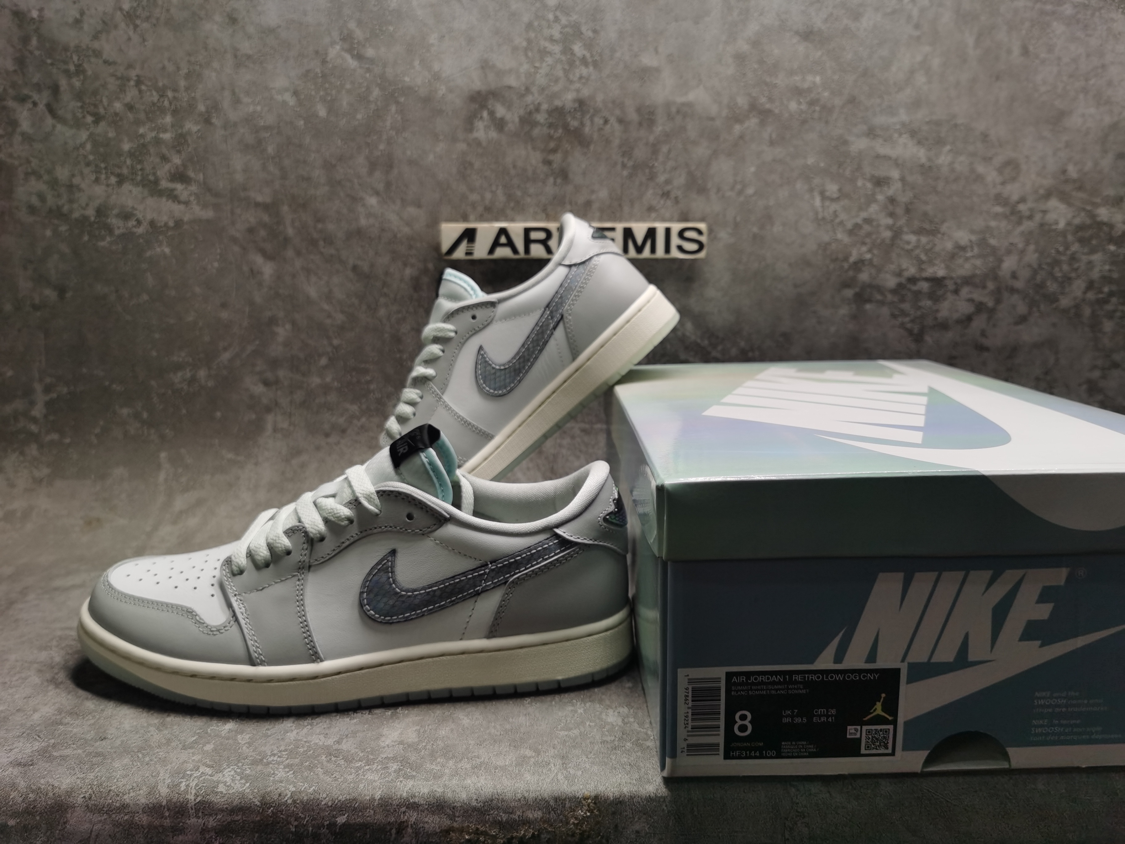 UA Jordan 1 Retro Low OG