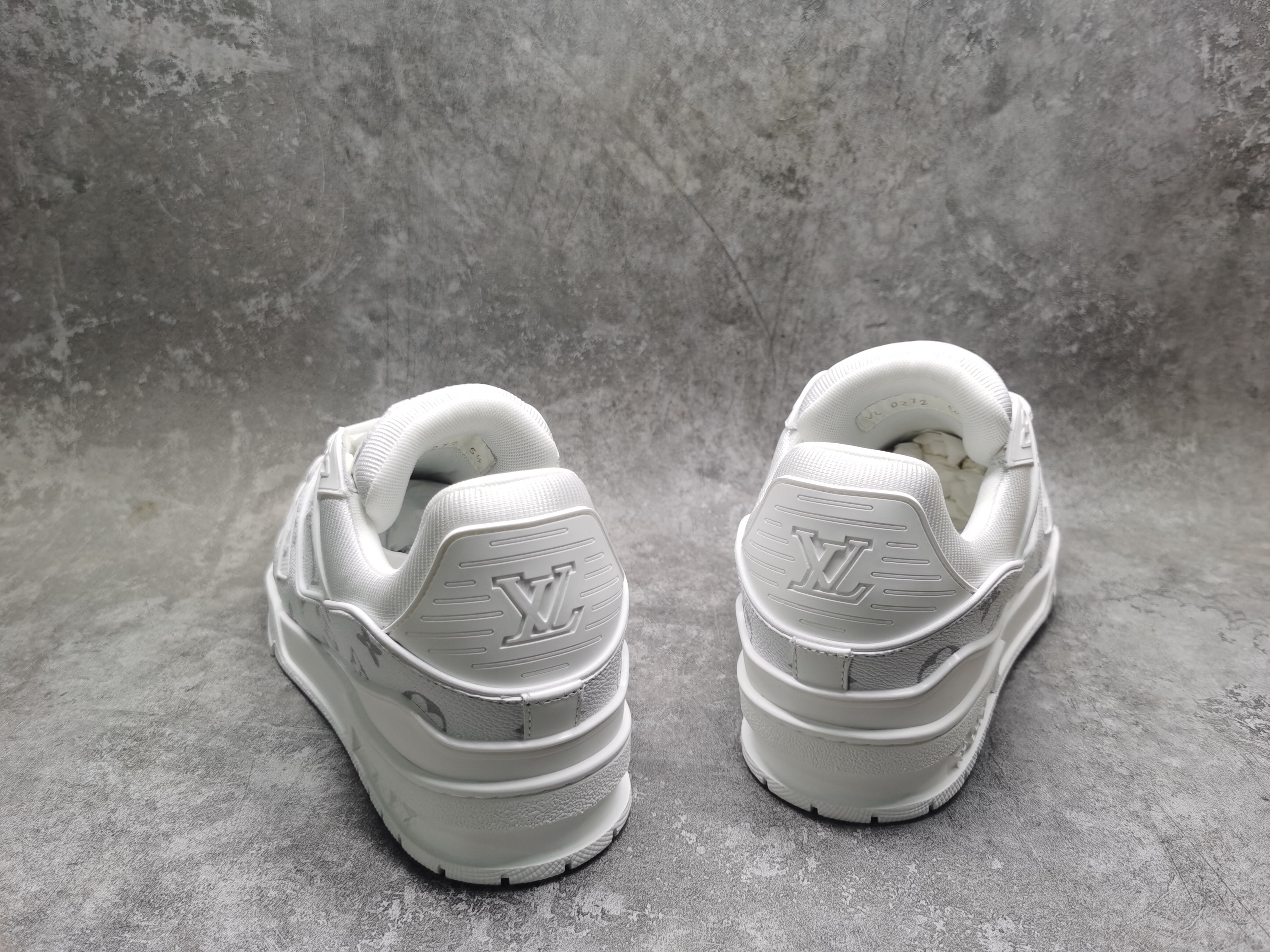 UA LV Trainer Sneaker