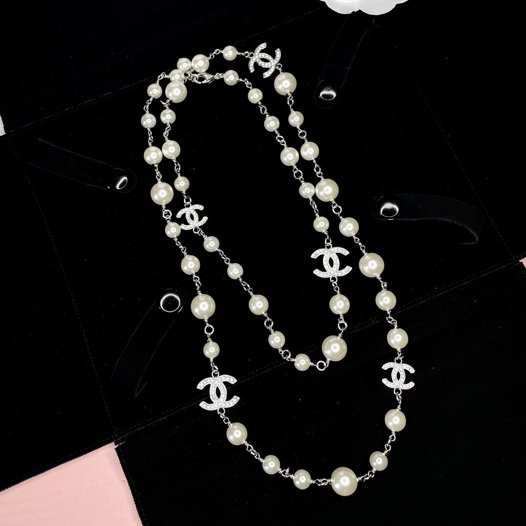 Ch*el necklace(chain length 102cm)
