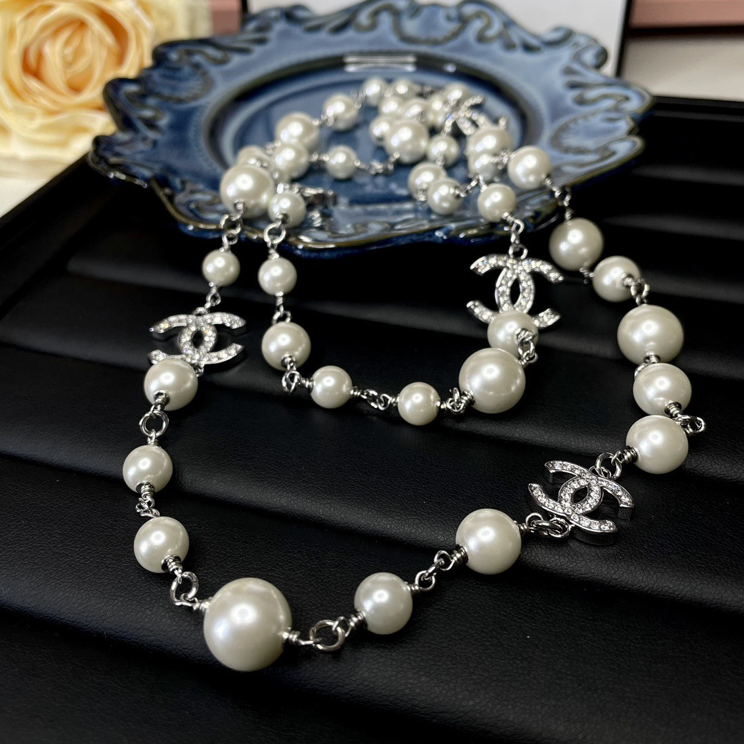 Ch*el necklace(chain length 102cm)