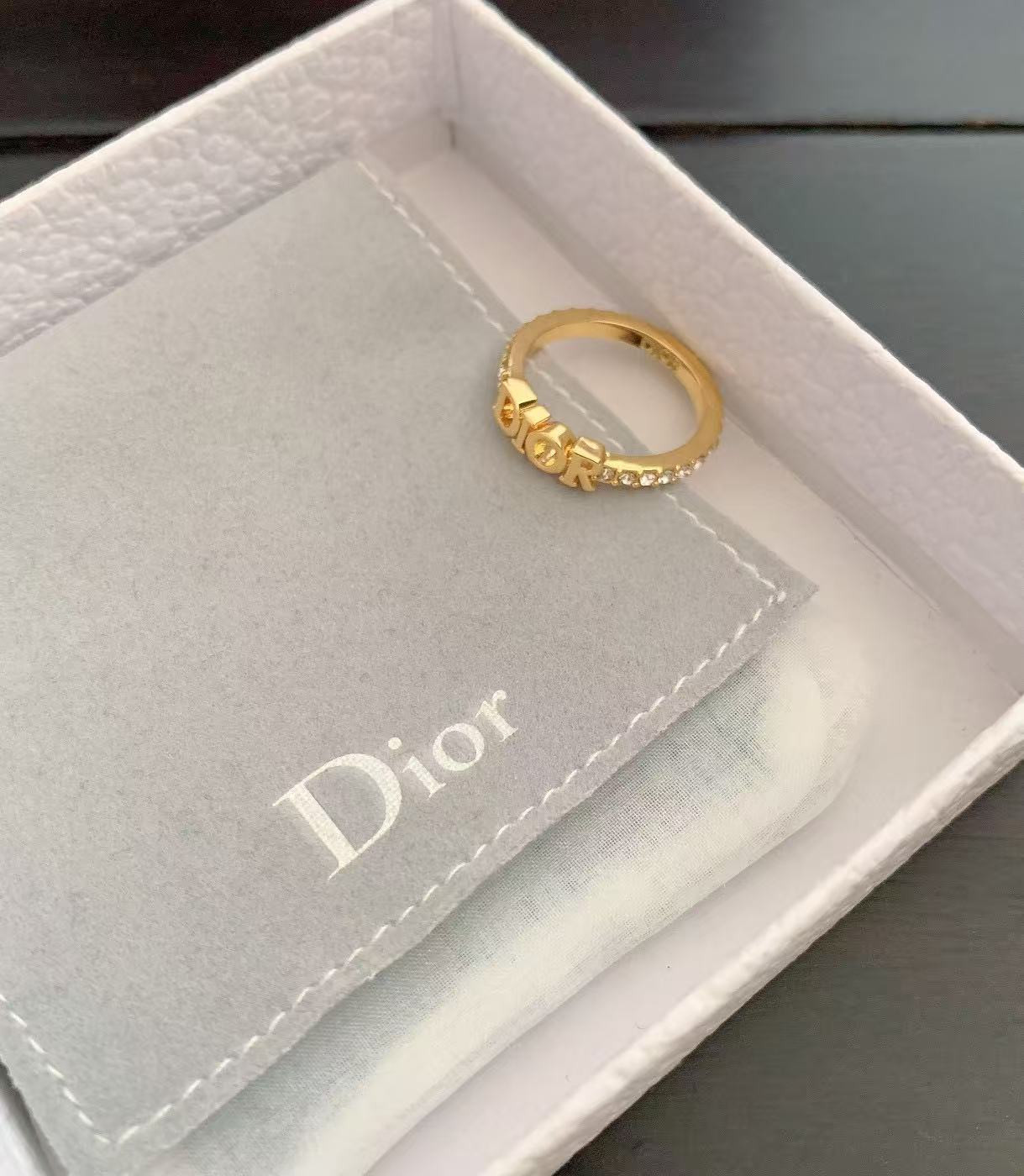 D*or dio(r)evolution ring