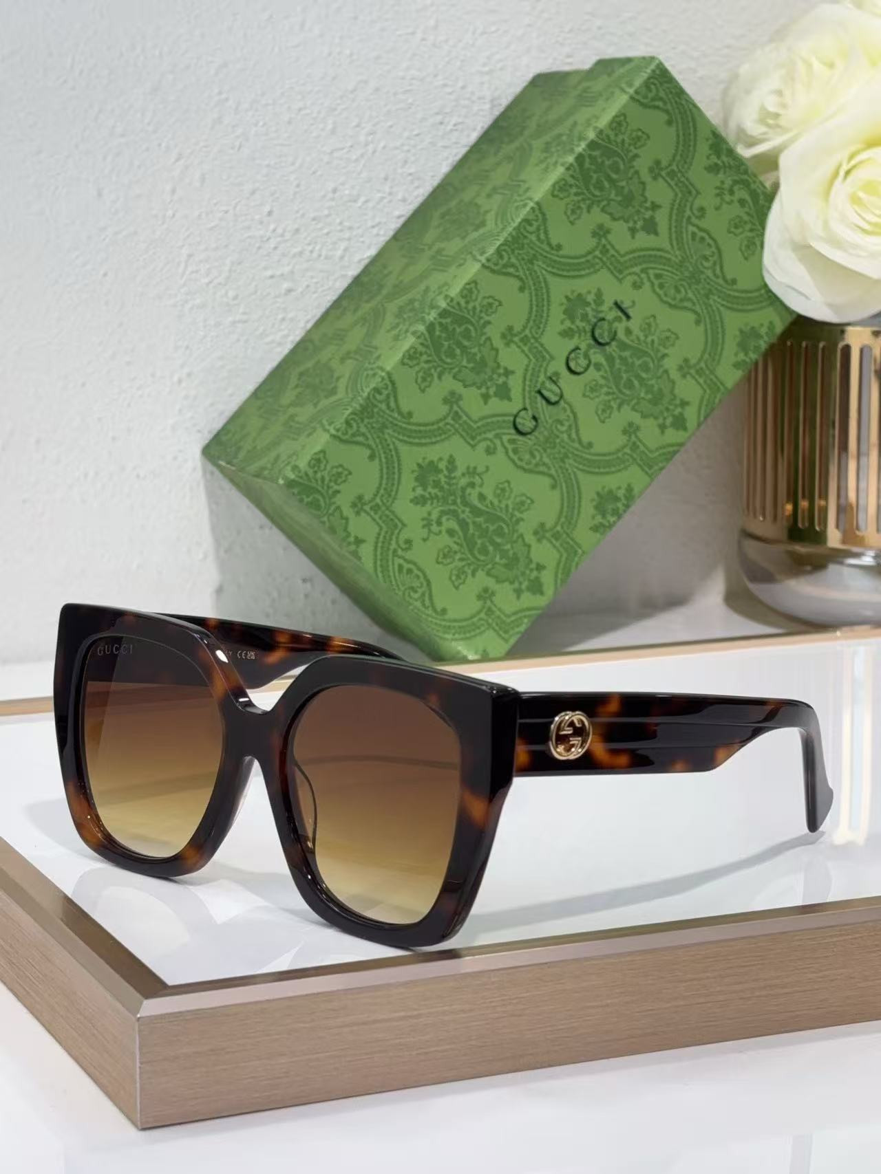 G*u*i glasses gg1300s