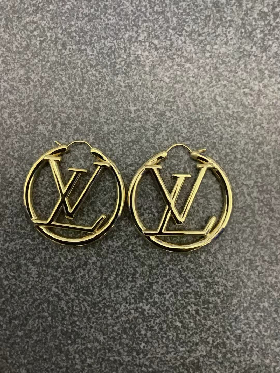 l0*is V*t0n earrings 2 3 4cm
