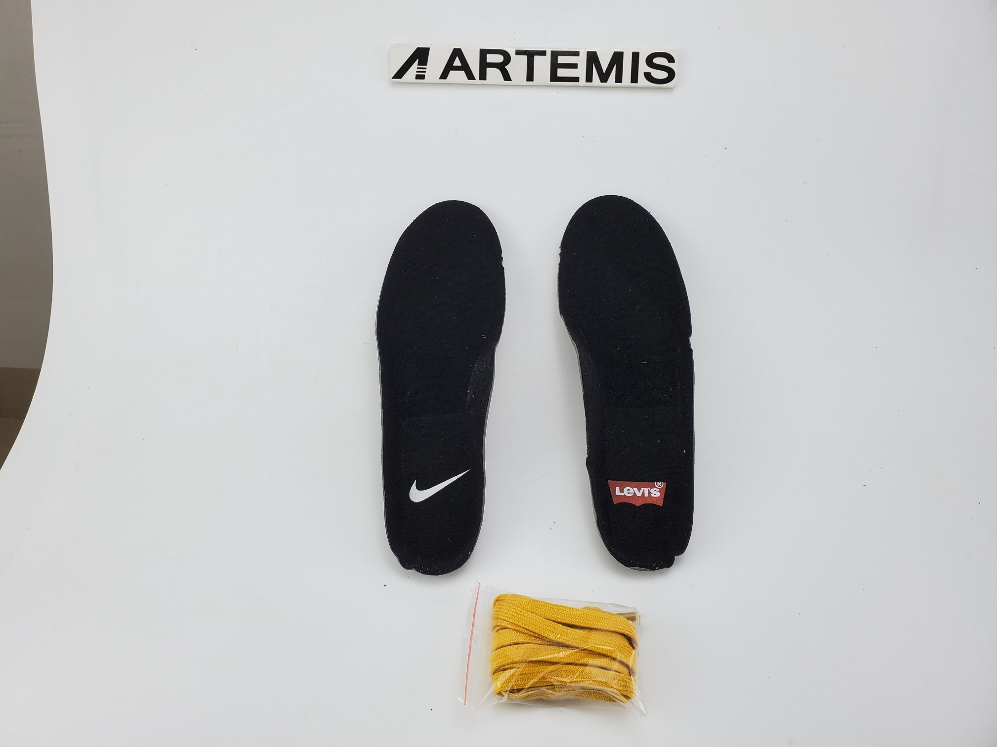 Air Force 1 Low Levi