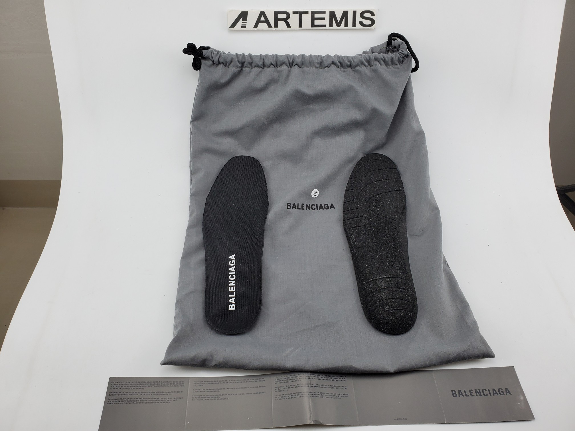 Balenciga Triple S Graffiti