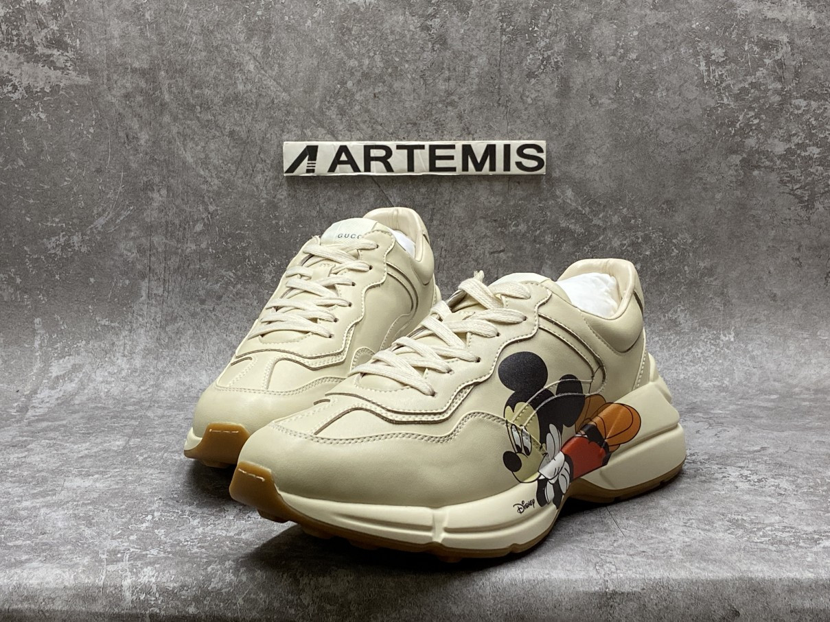 G*u*i rhyton x disney