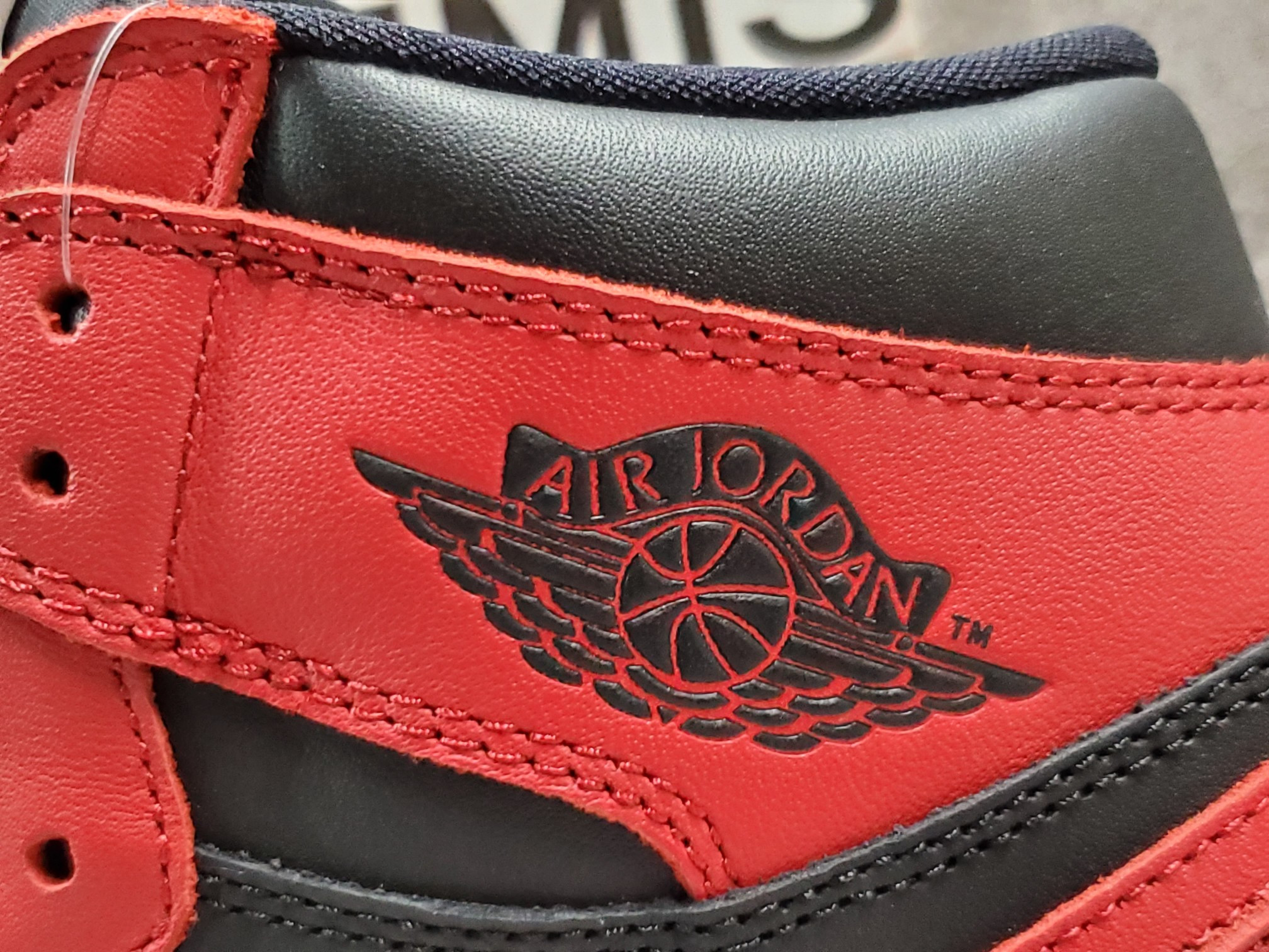 Air Jordan 1 Retro High 85 Varsity Red