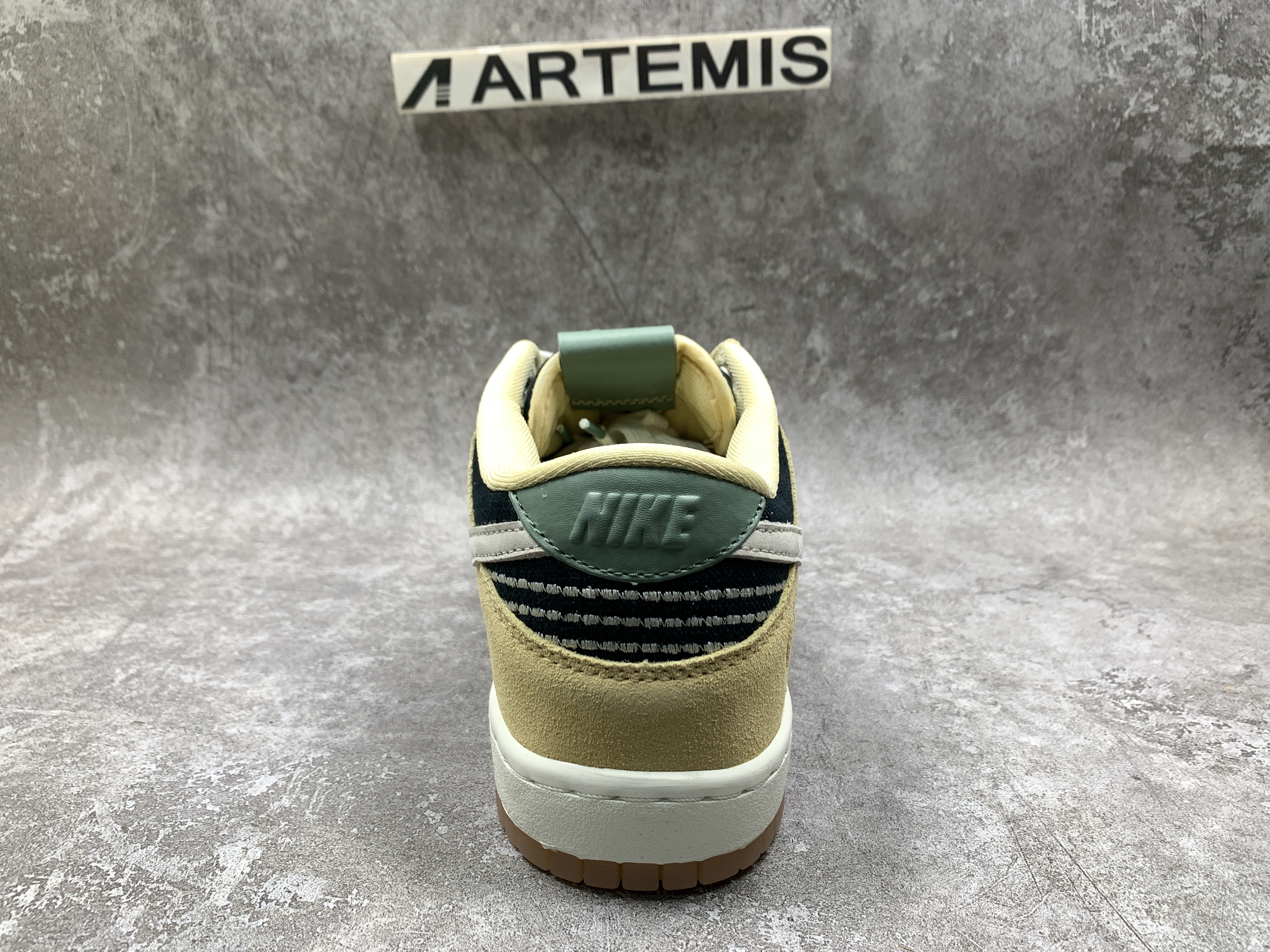 Nike Dunk Low Rooted in Peace