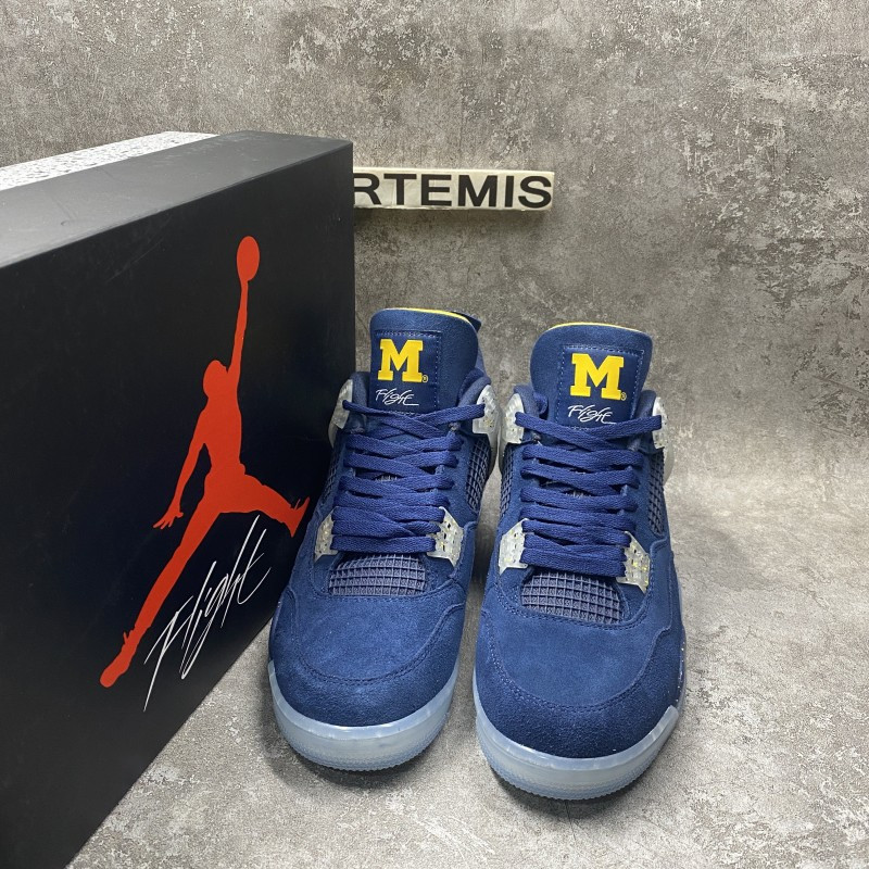 Air Jordan 4 Retro Michigan