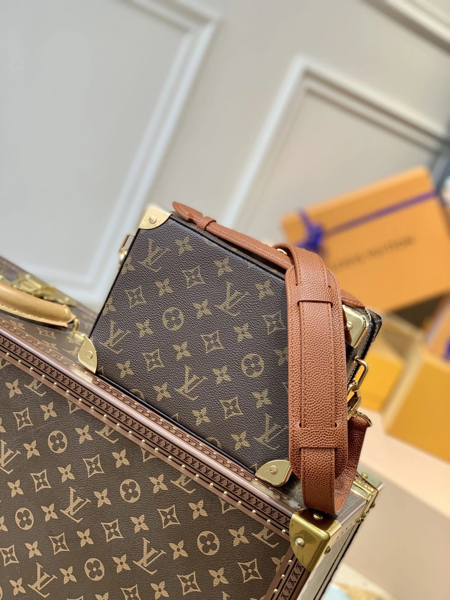 LV LVXNBA HANDLE TRUNK M45785