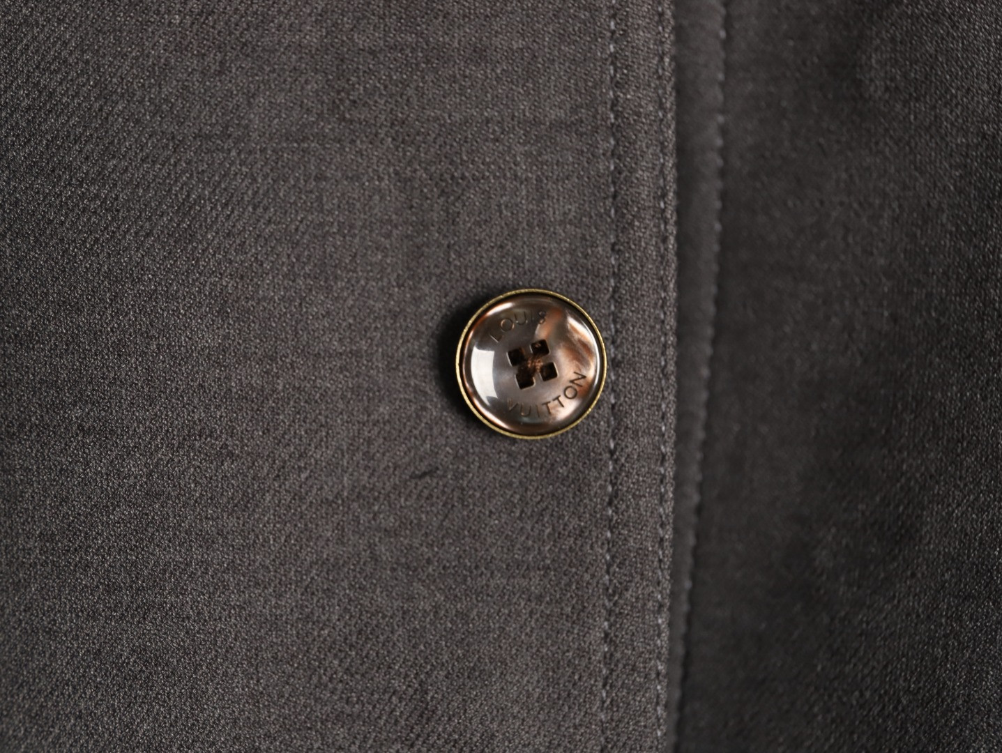 l0*is V*t0n lv 26ss coats suit