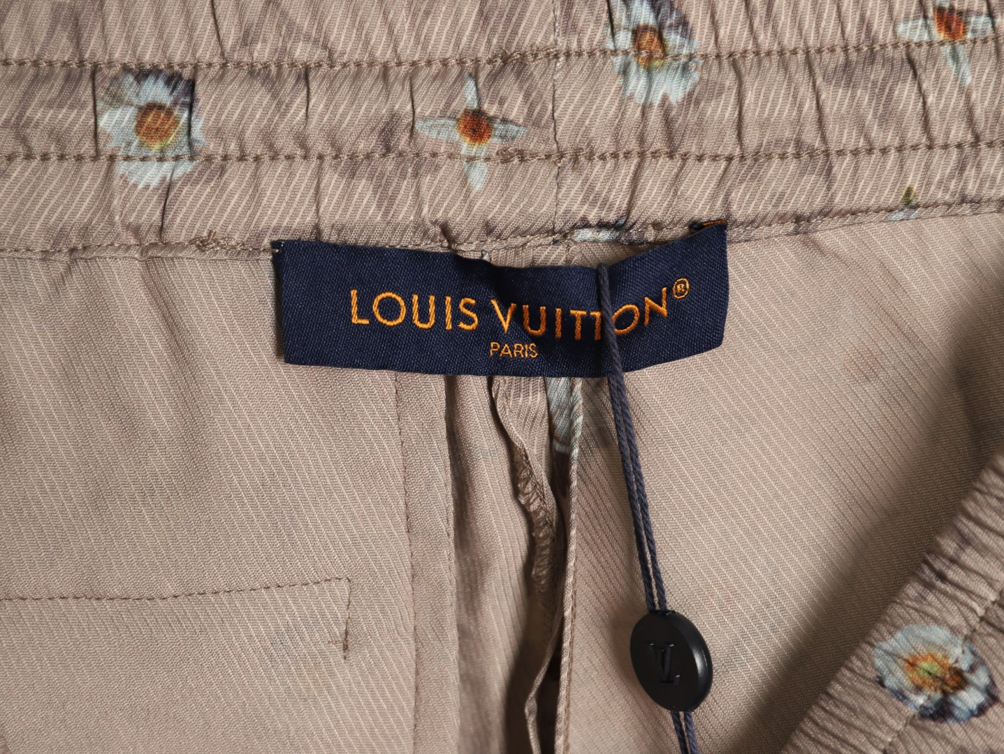 l0*is V*t0n 26ss shorts suit
