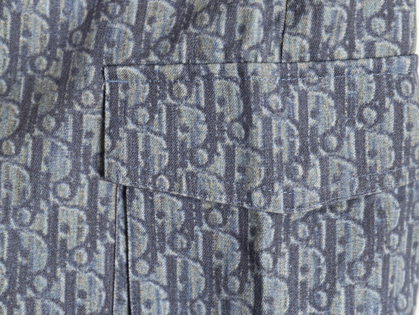 D*or shorts suit