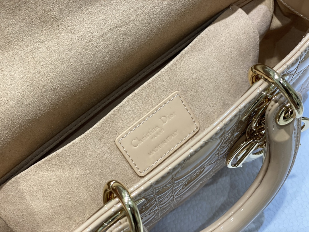 D*or small lady d-joy bag biscuit patent