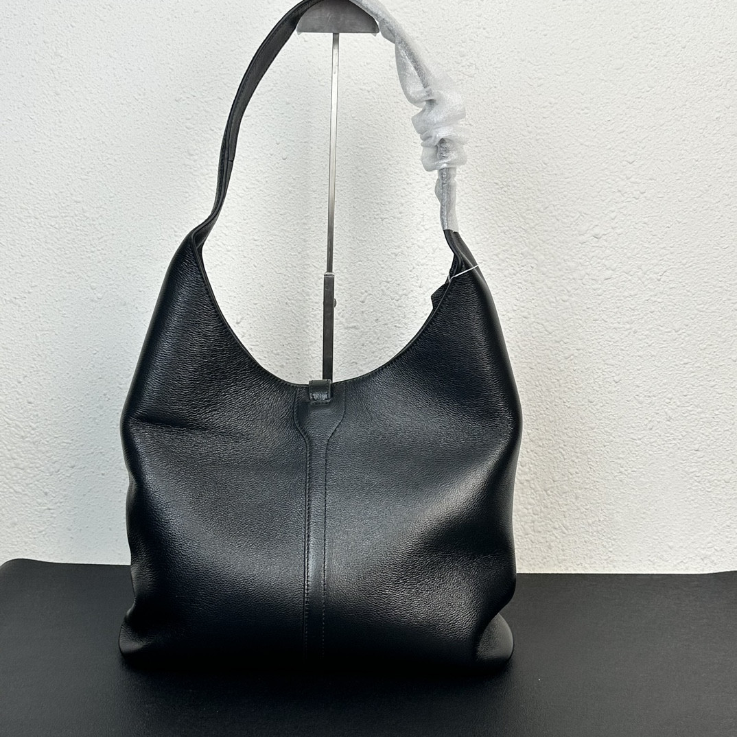 Balenciaga WOMEN