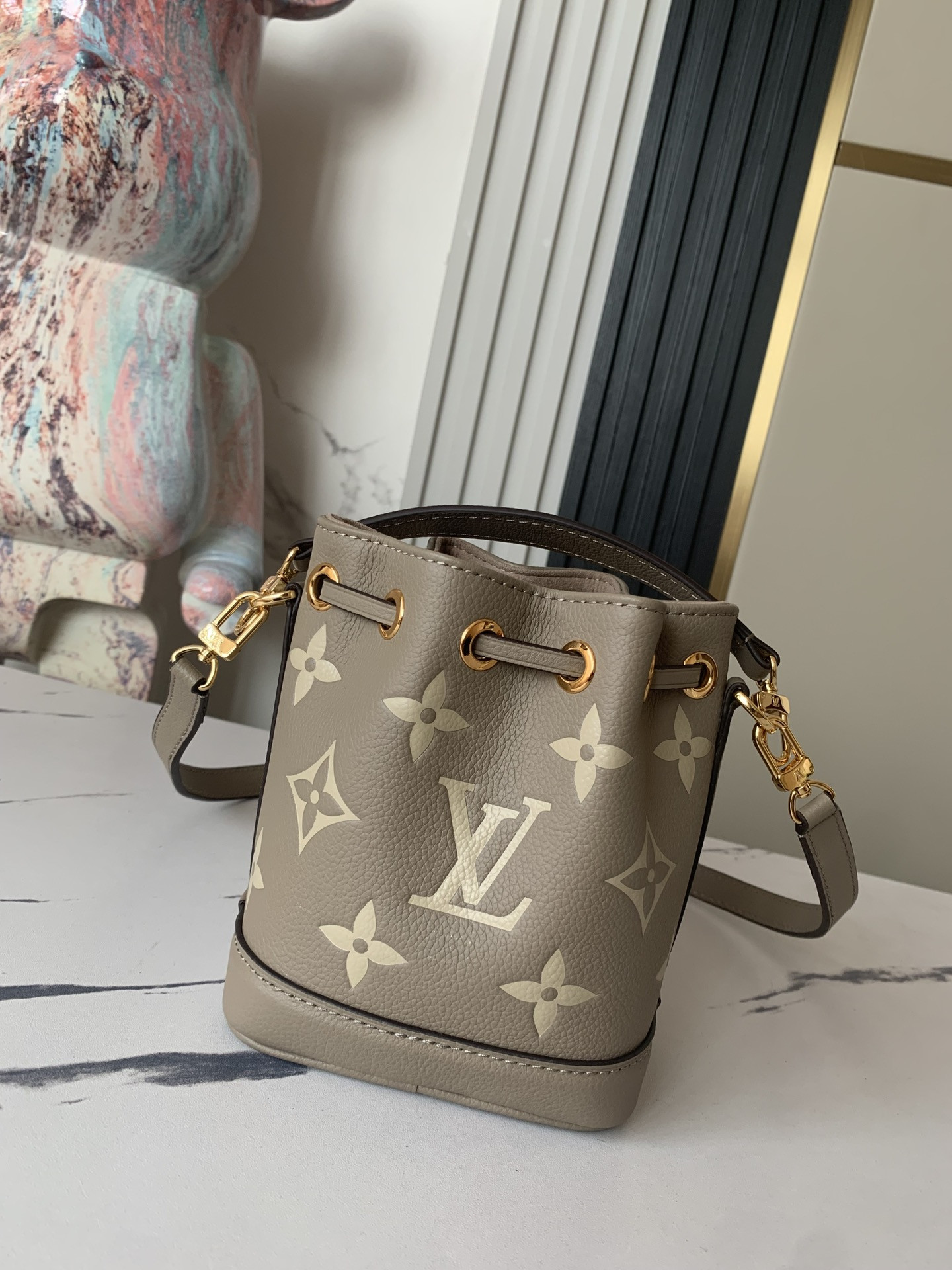 LV M46291 Nano Noé M46291 13 x 16 x 10 CM