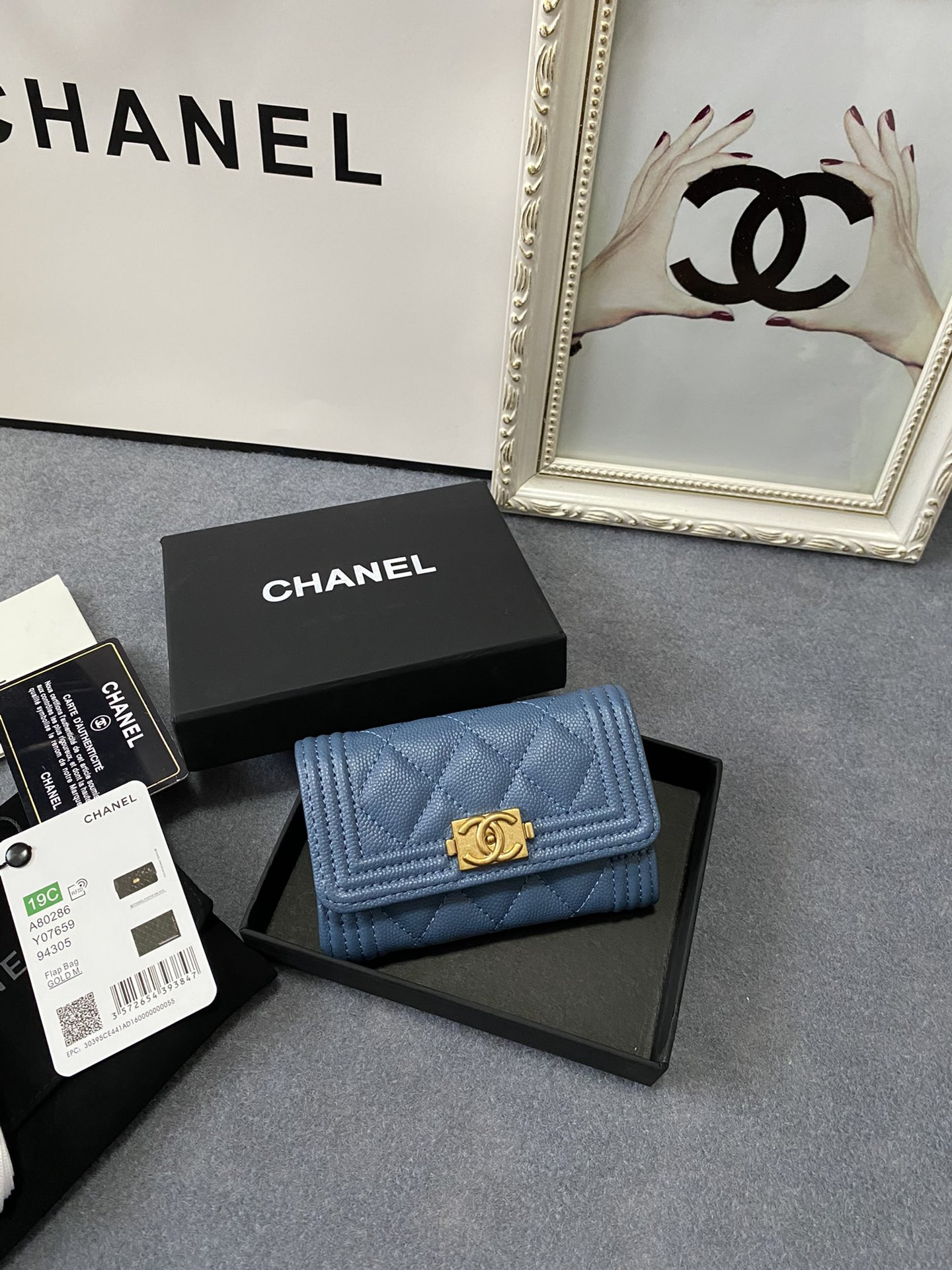Ch*el flap wallet 12-7cm