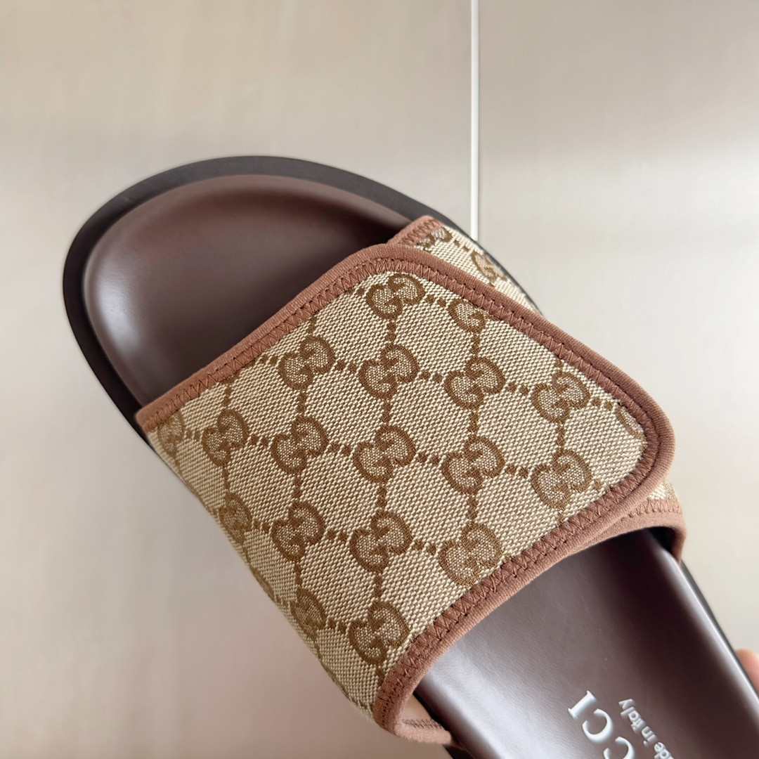 ua G*u*i gg slide sandal