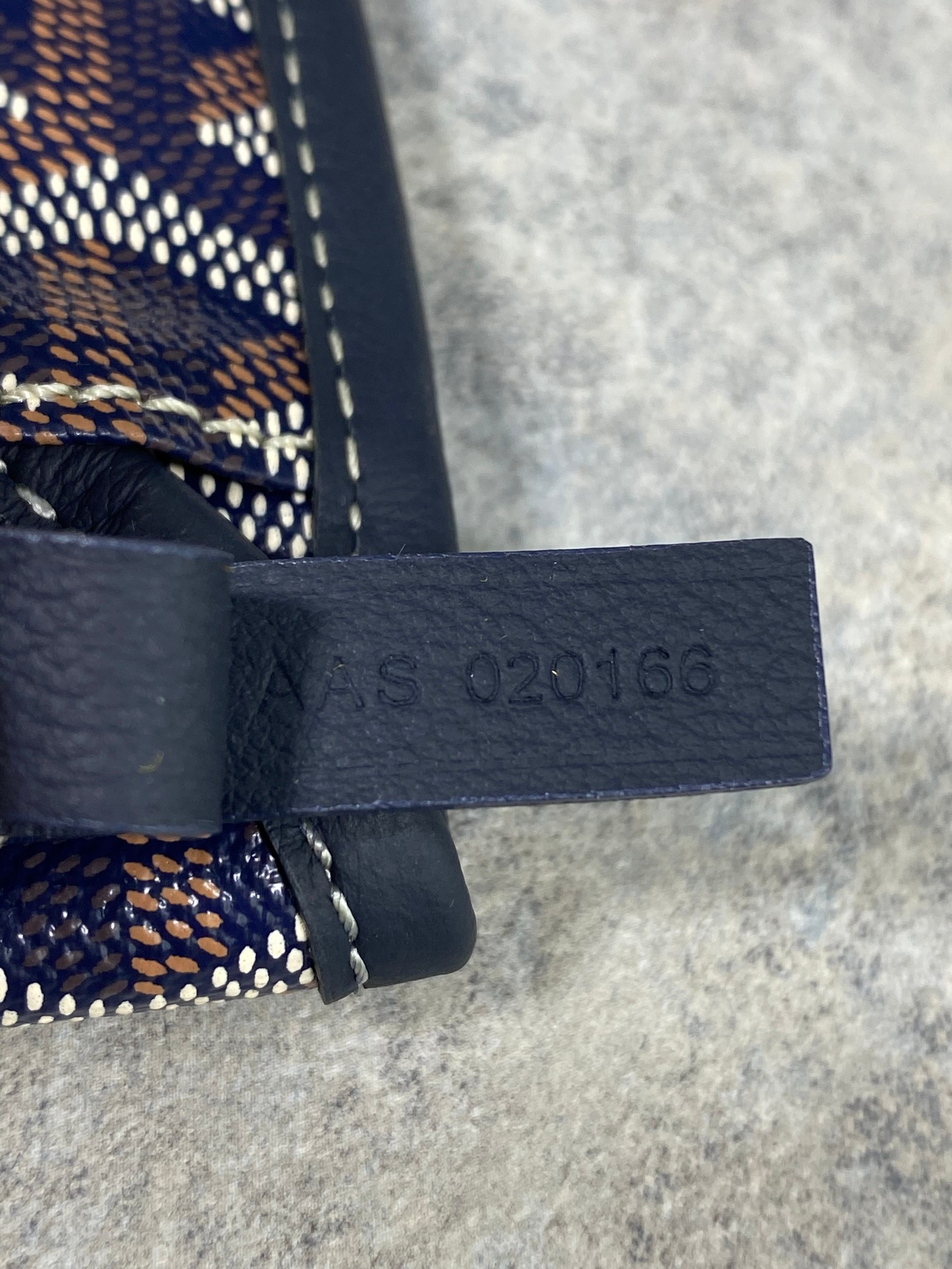 Go*ard anjou mini bag 20 cm x 10 cm x 20 cm