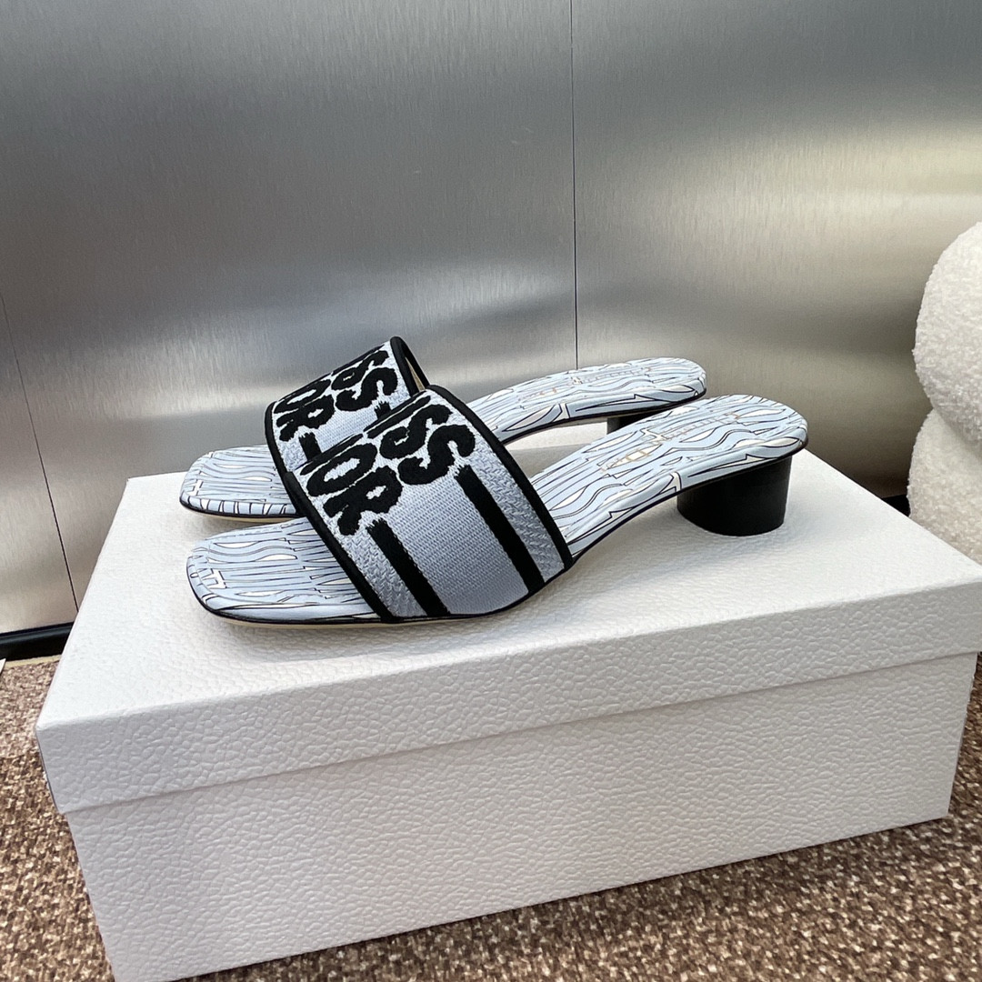 ua D*or dway heeled slide