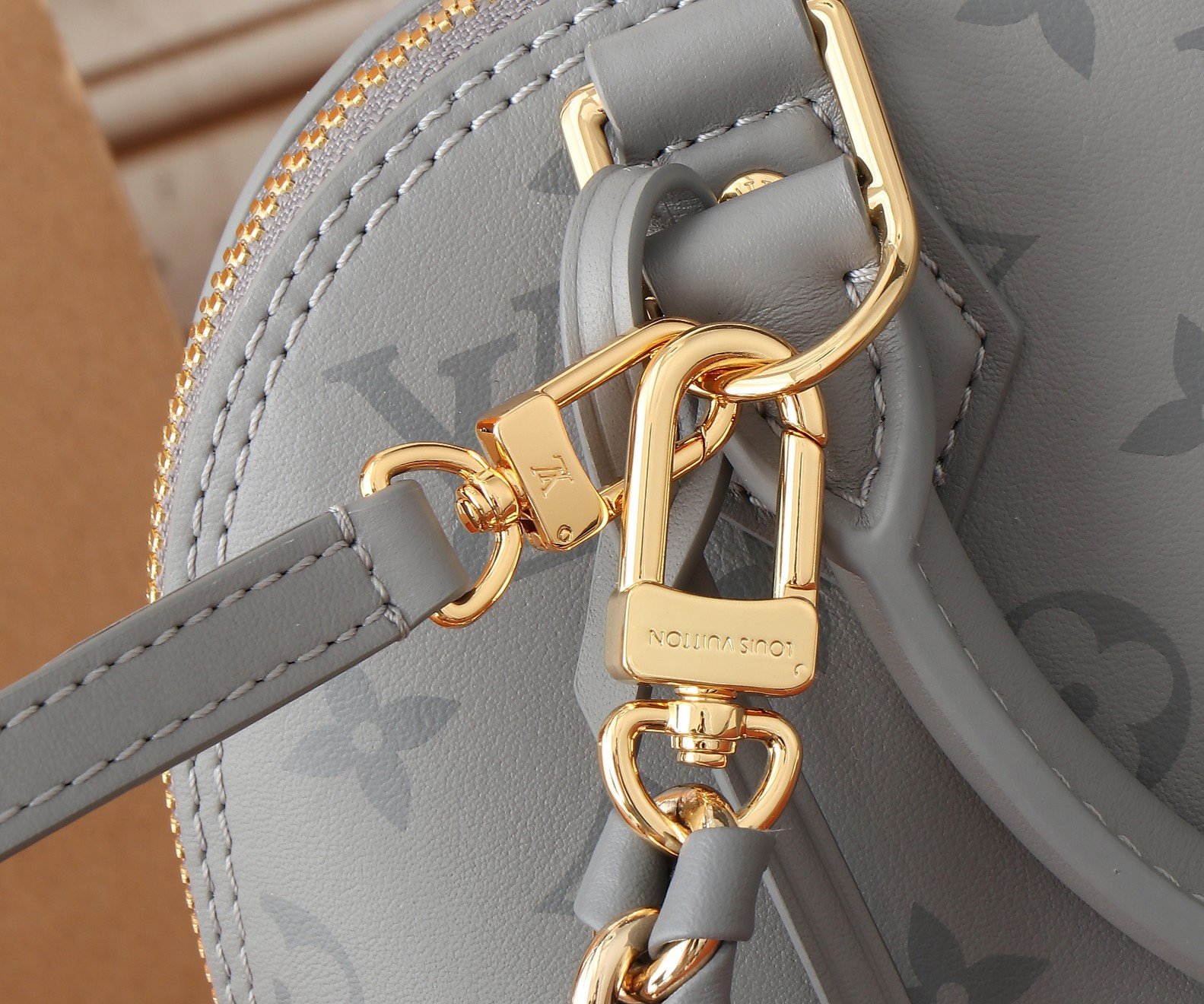 LV Monogram Ink Alma BB M12561 23.5x17.5x11.5CM