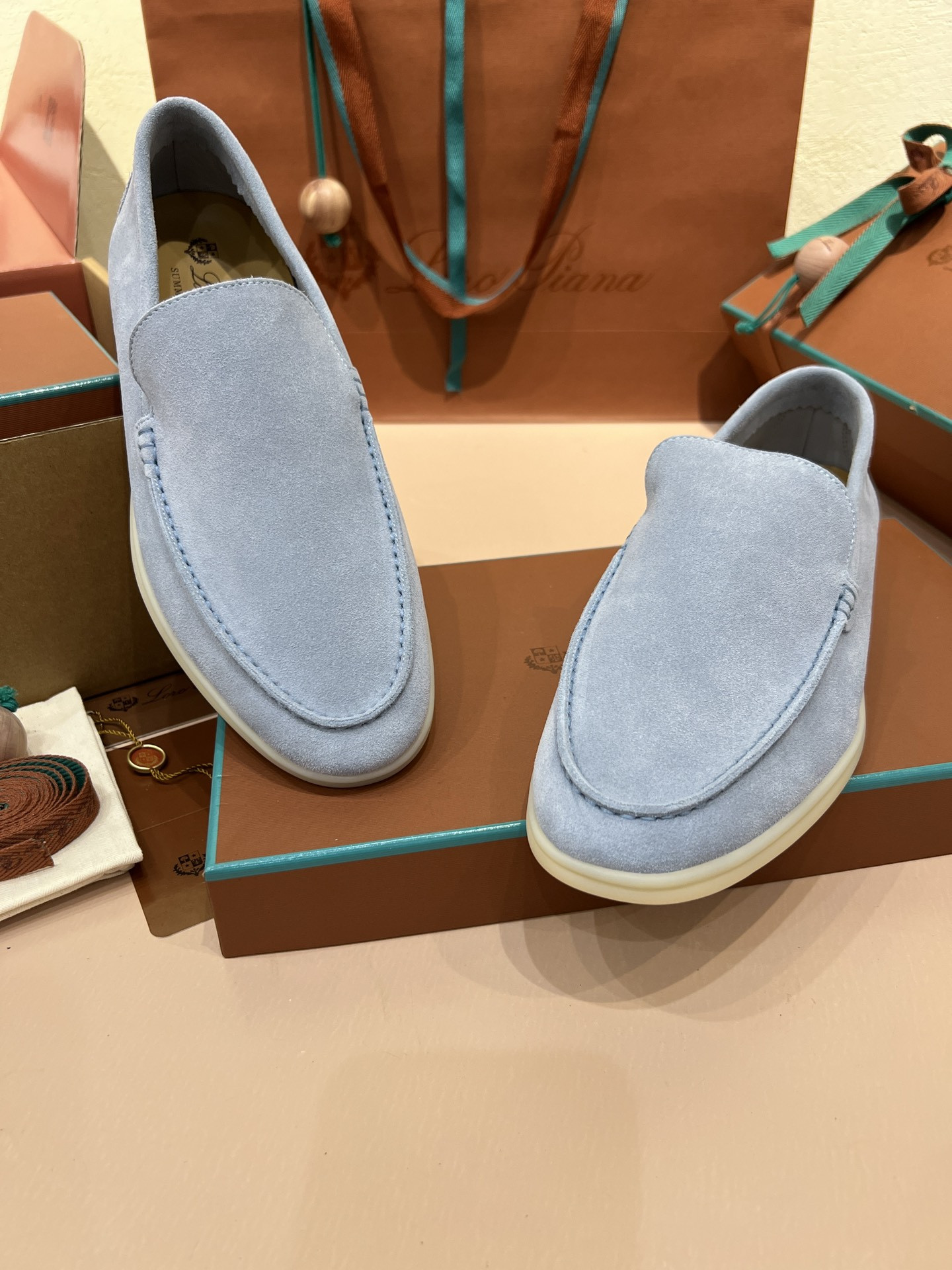 ua L**o p*ana summer walk loafers